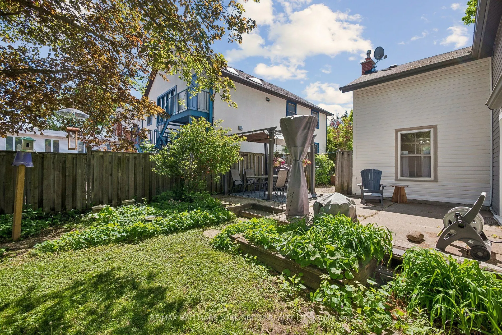 37 Arnold Crescent