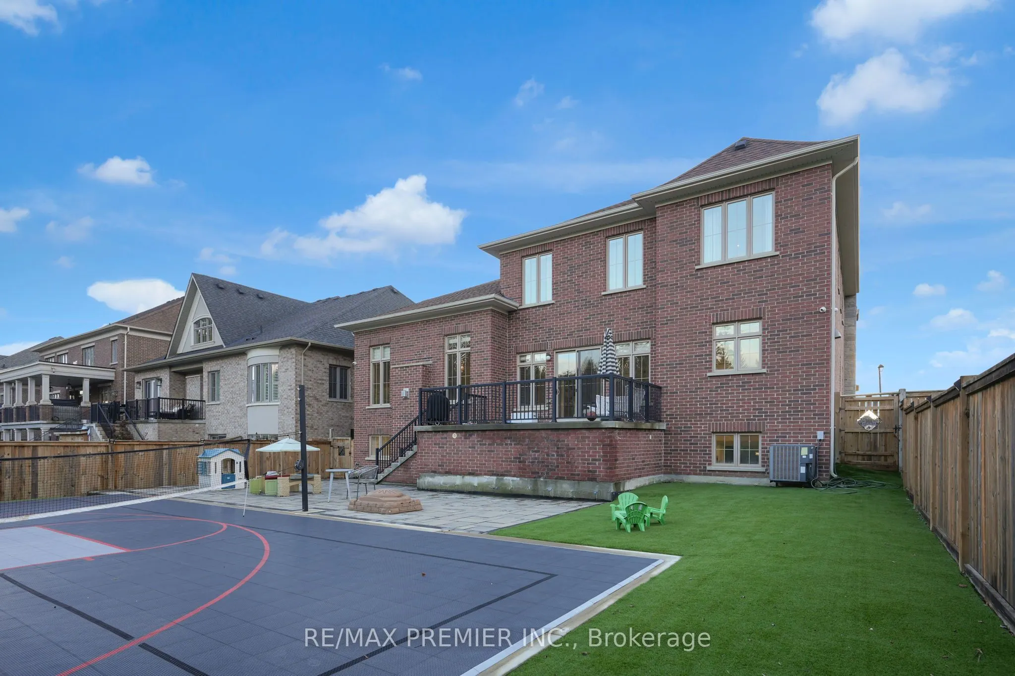 15 Peter Glass Road