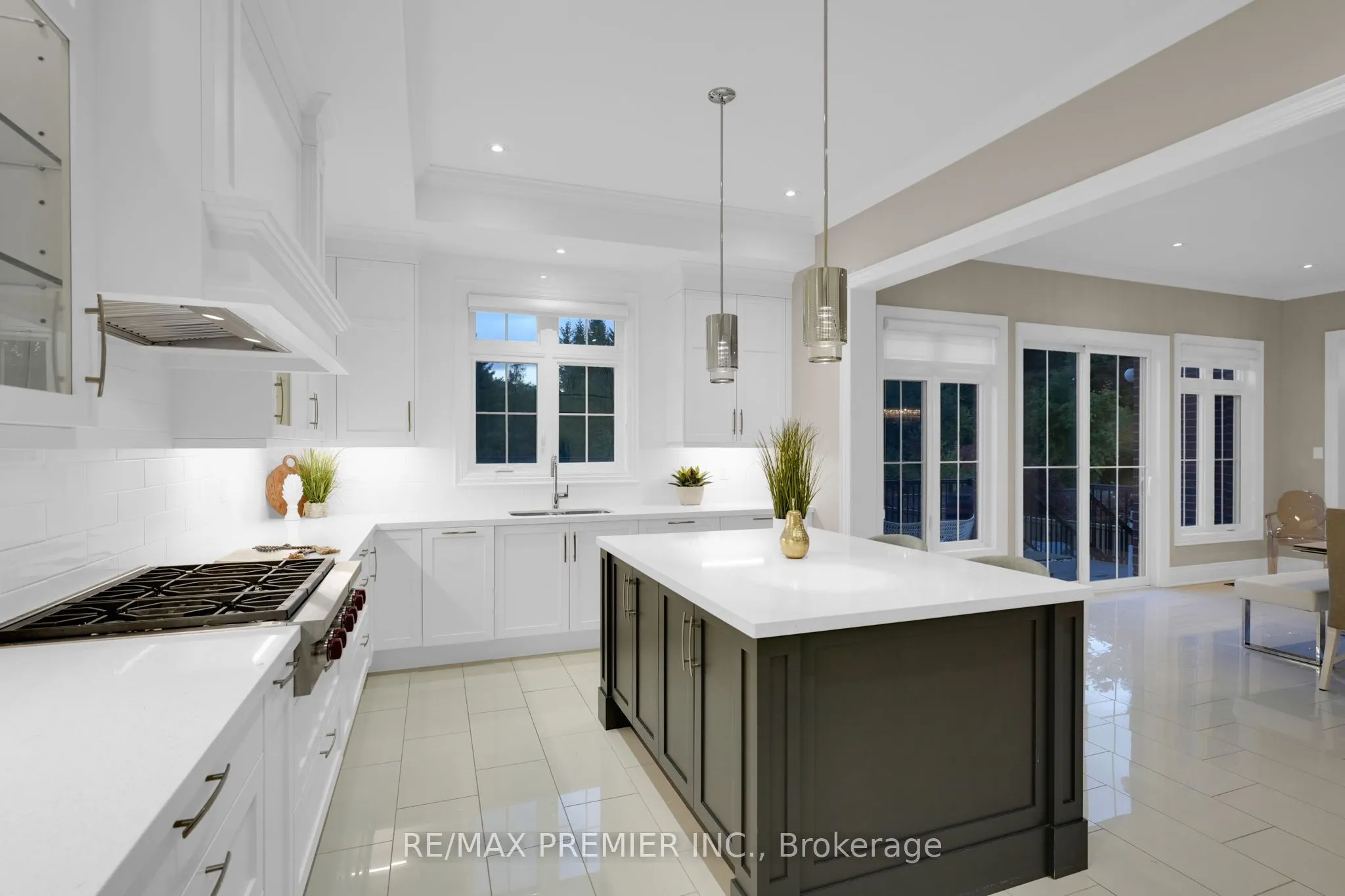 15 Peter Glass Road