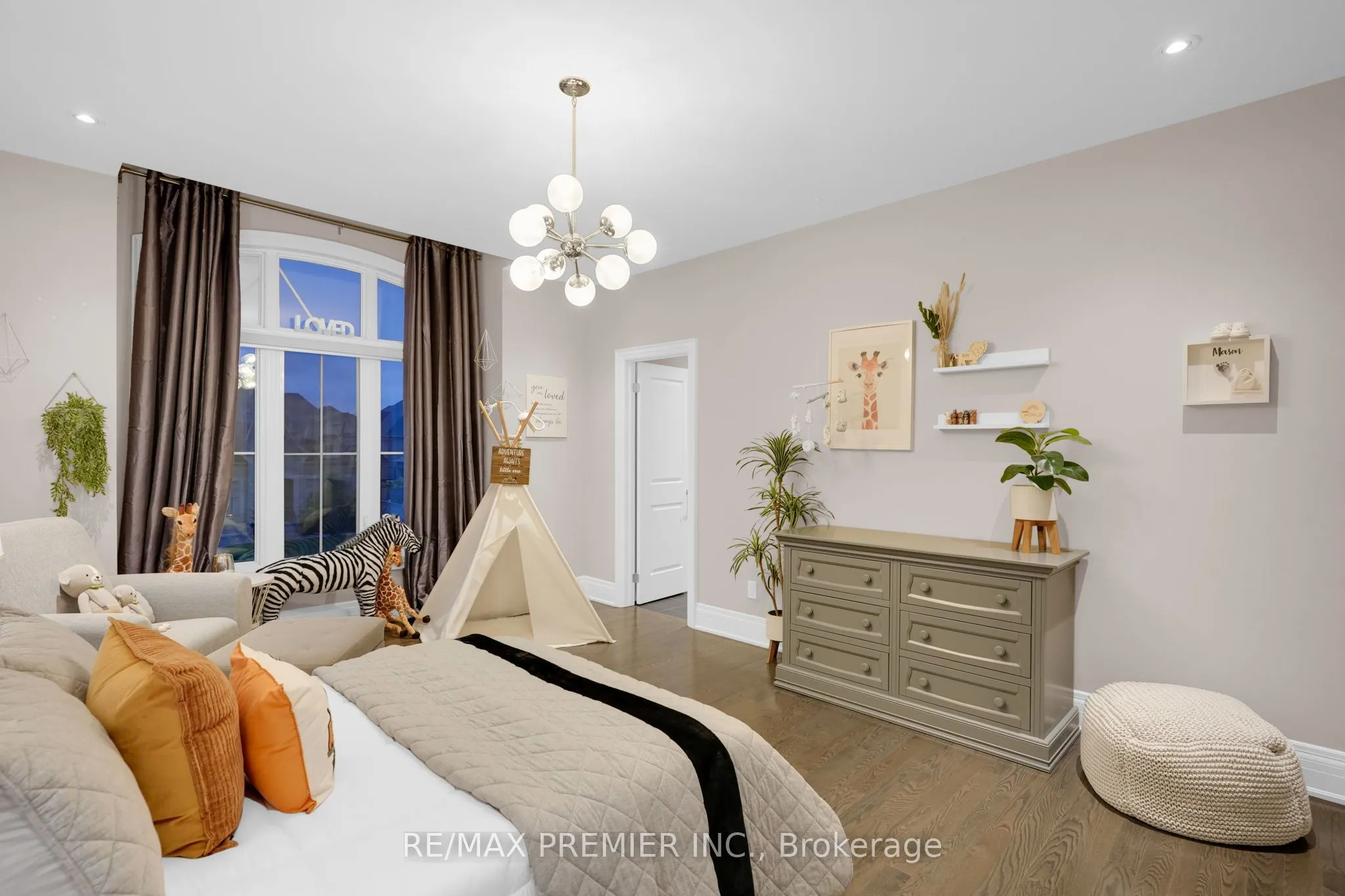 15 Peter Glass Road