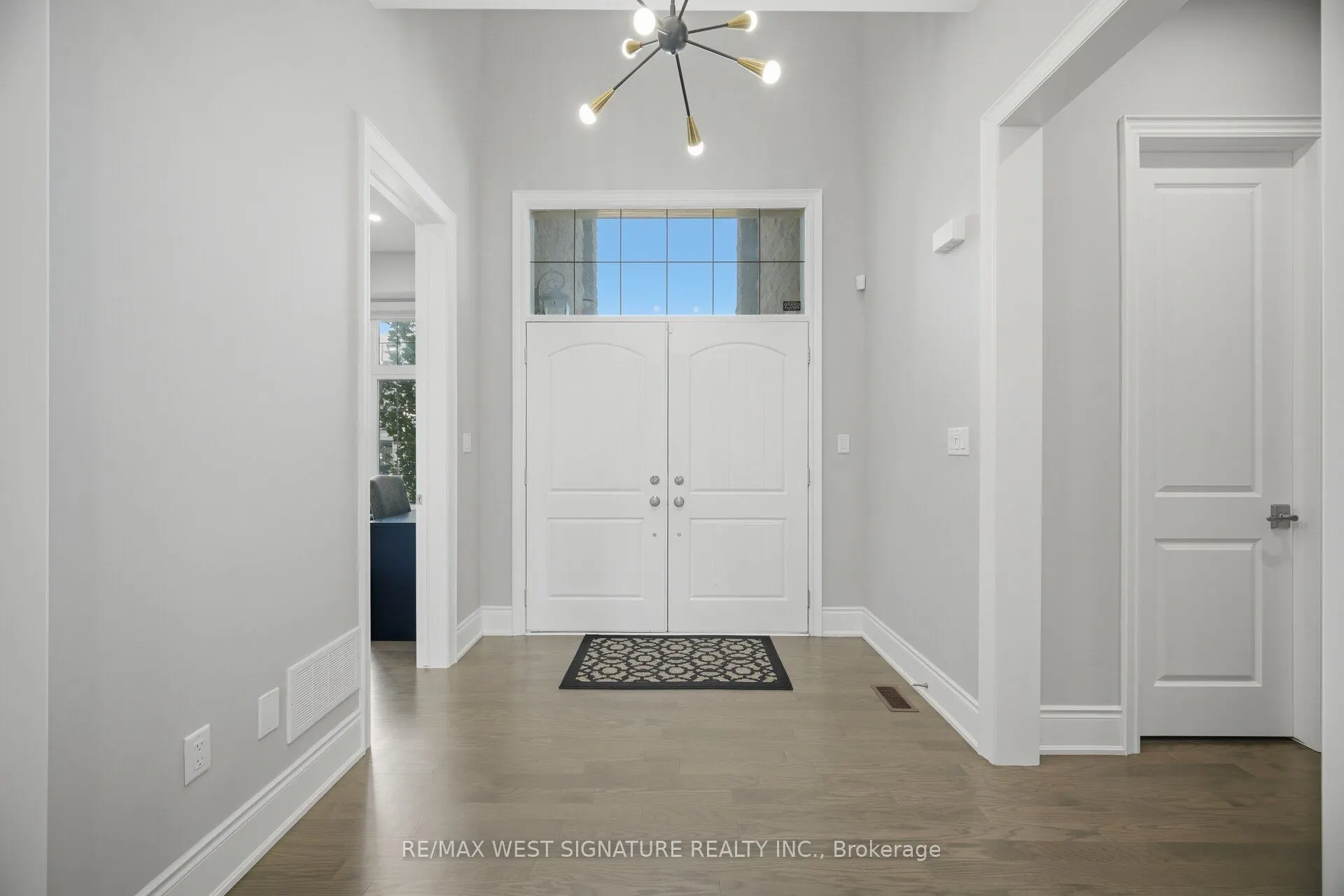 56 Sir Henry Court