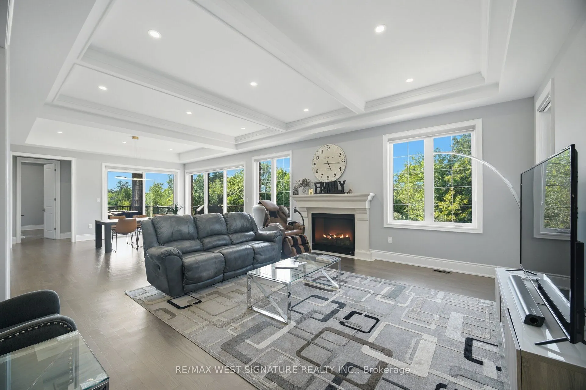 56 Sir Henry Court