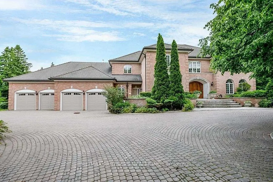 11 Jarvis Avenue