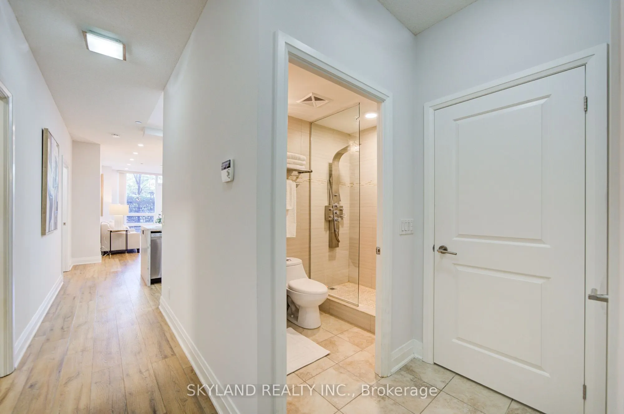 520 Steeles Avenue W #102