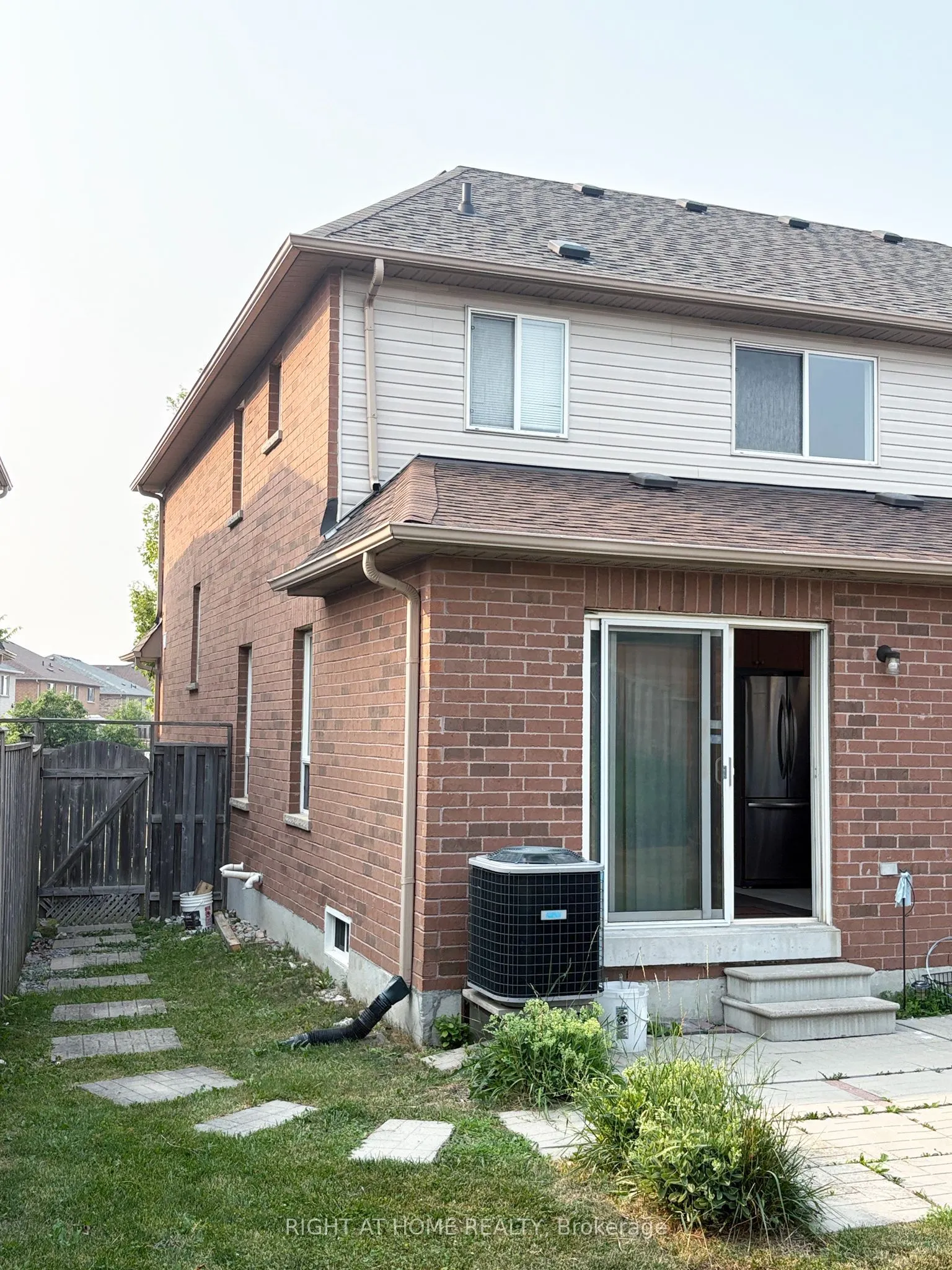 737 Caboto Trail