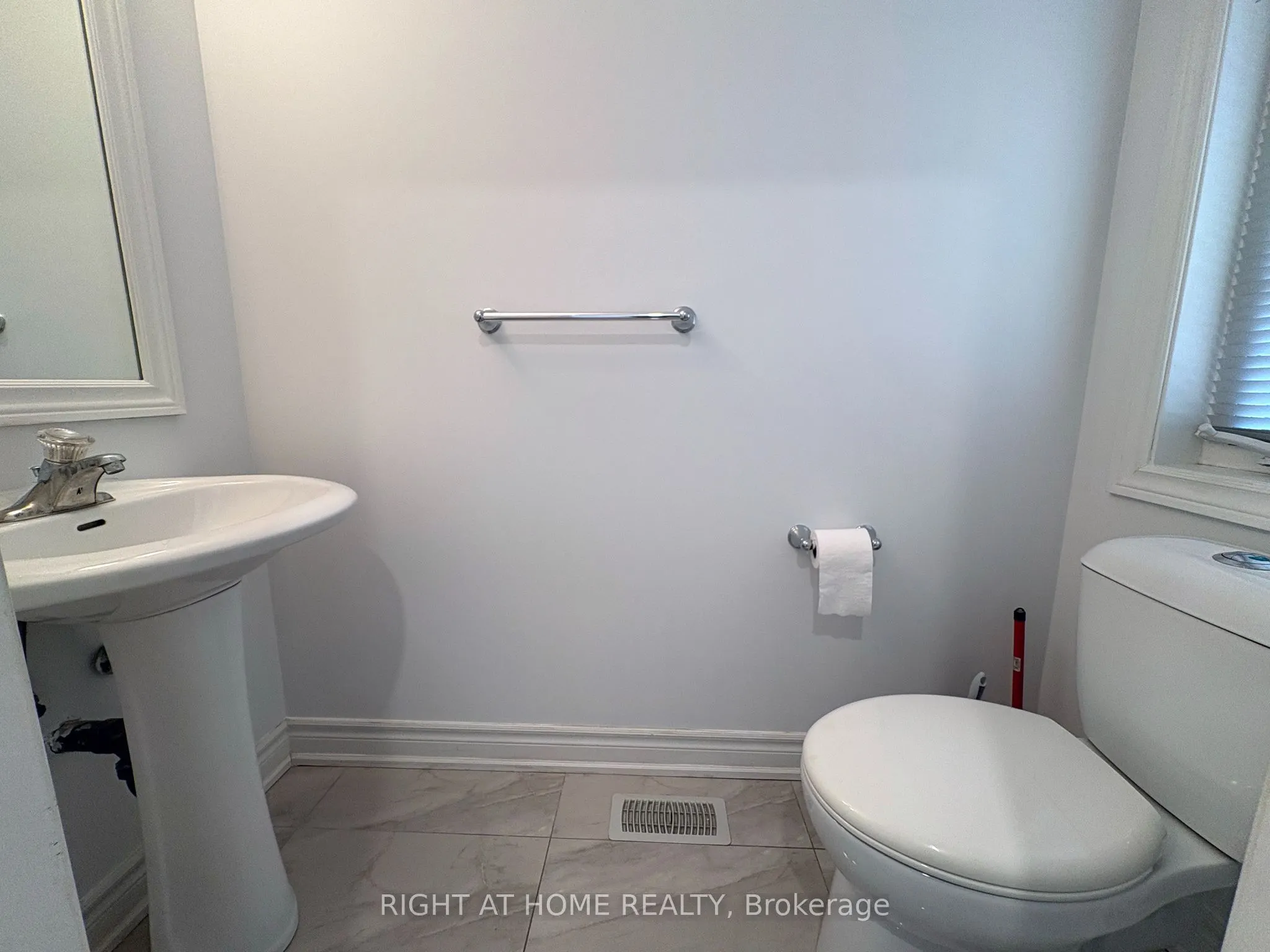 737 Caboto Trail