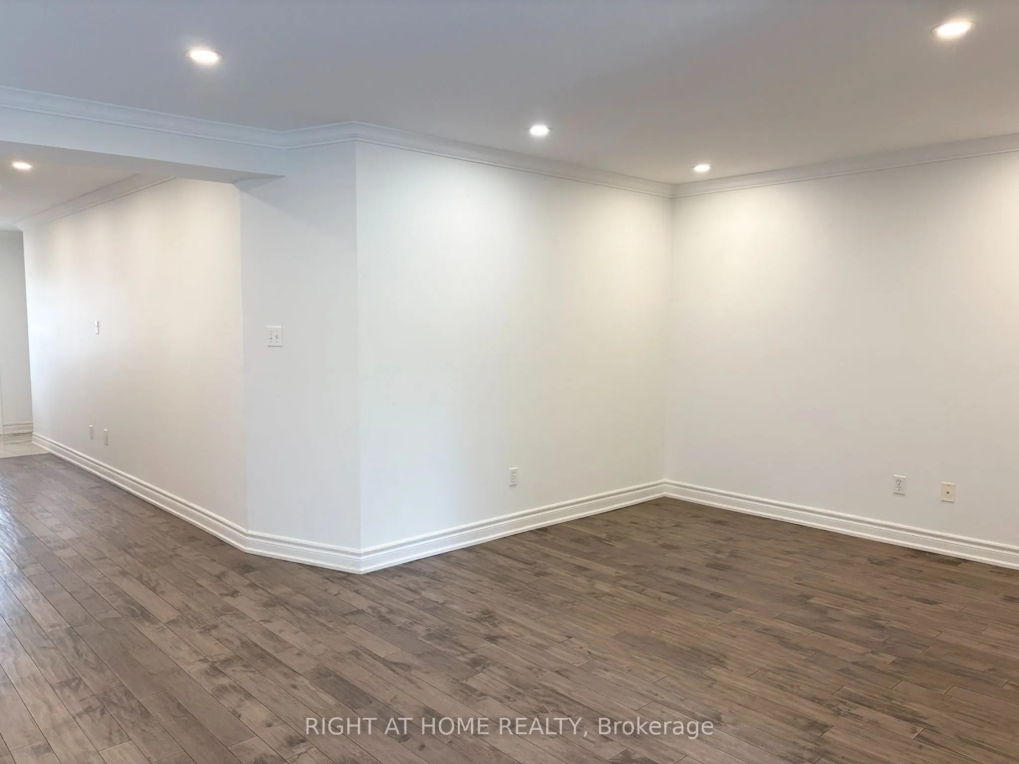 737 Caboto Trail
