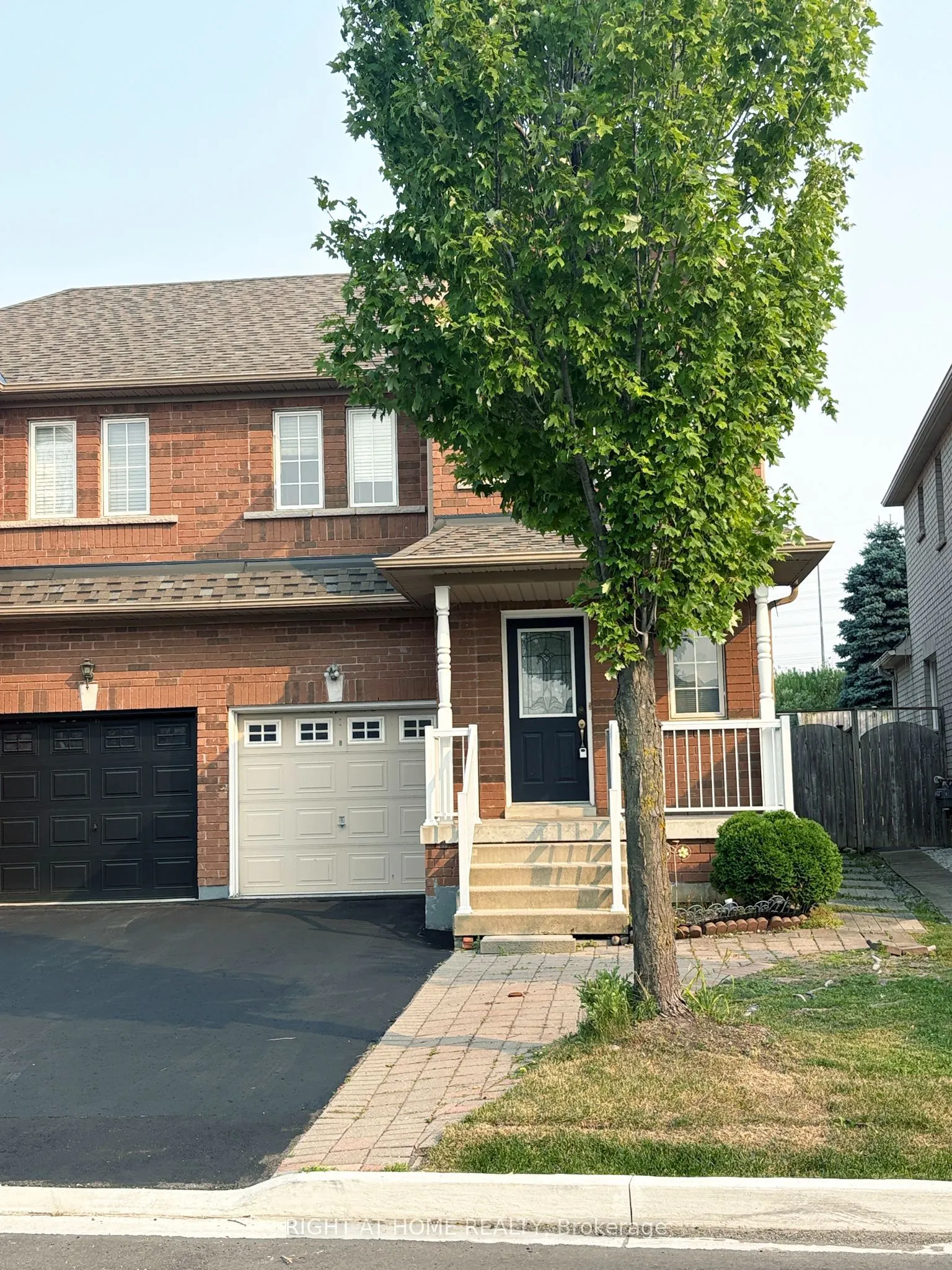 737 Caboto Trail