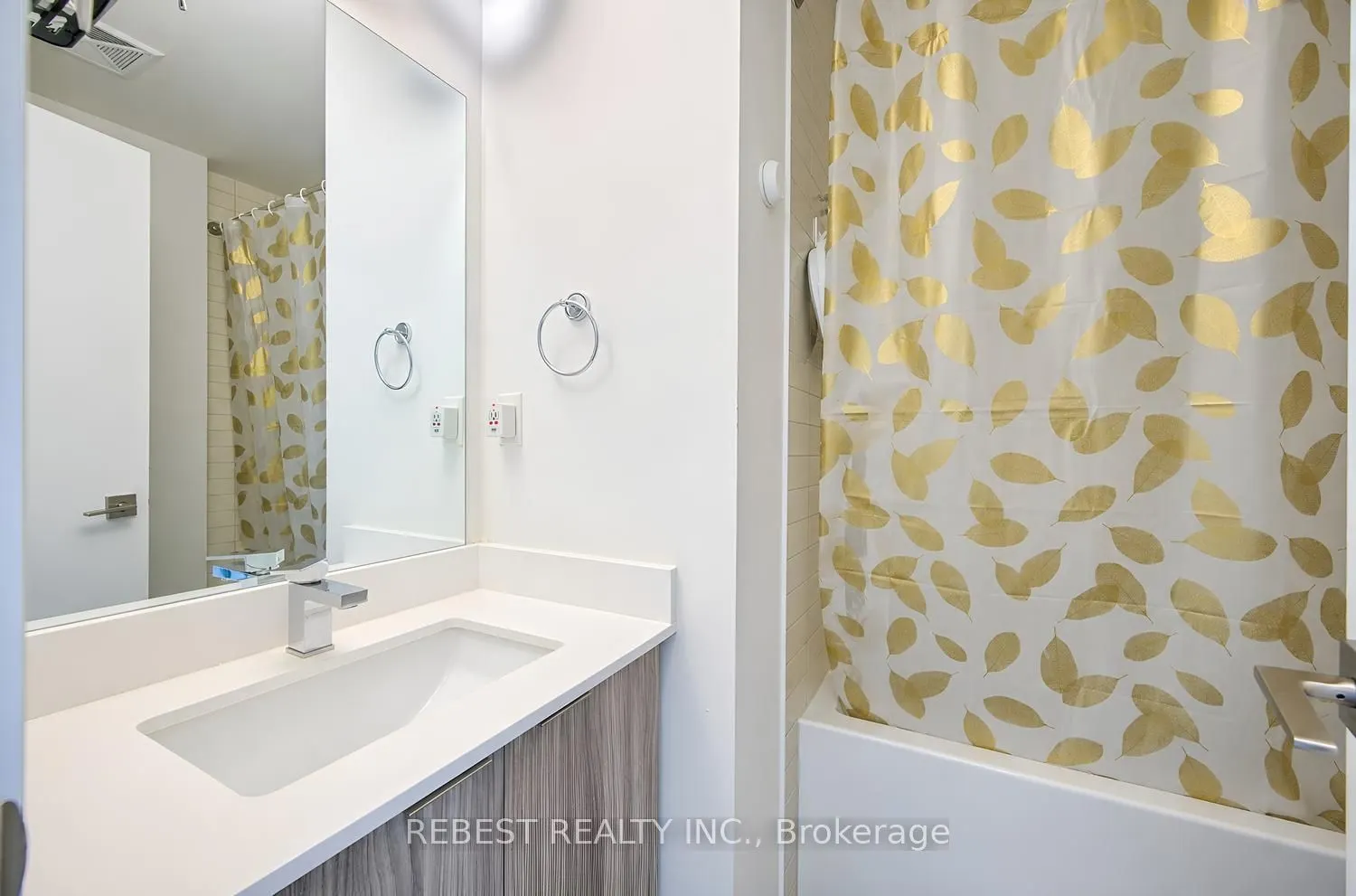 2908 Highway 7 Road #3608(Sale)