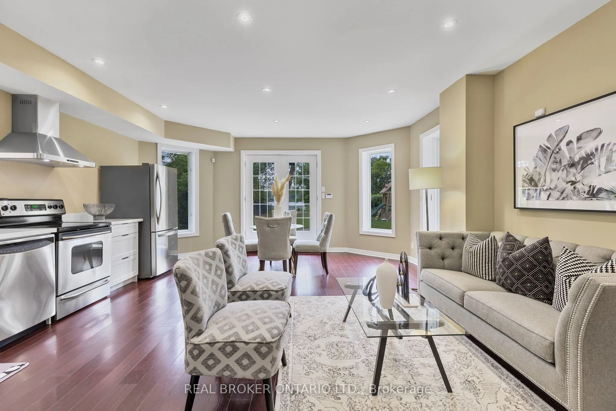 429 North Lake Road