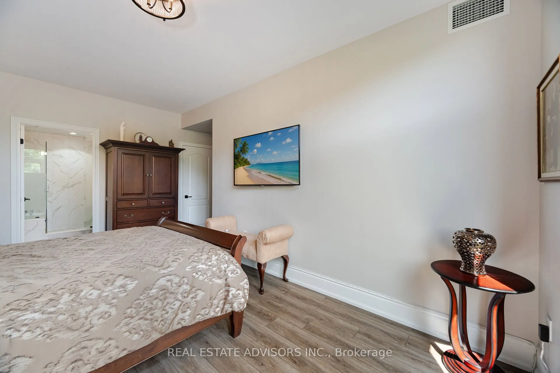 53 Woodbridge Avenue #313