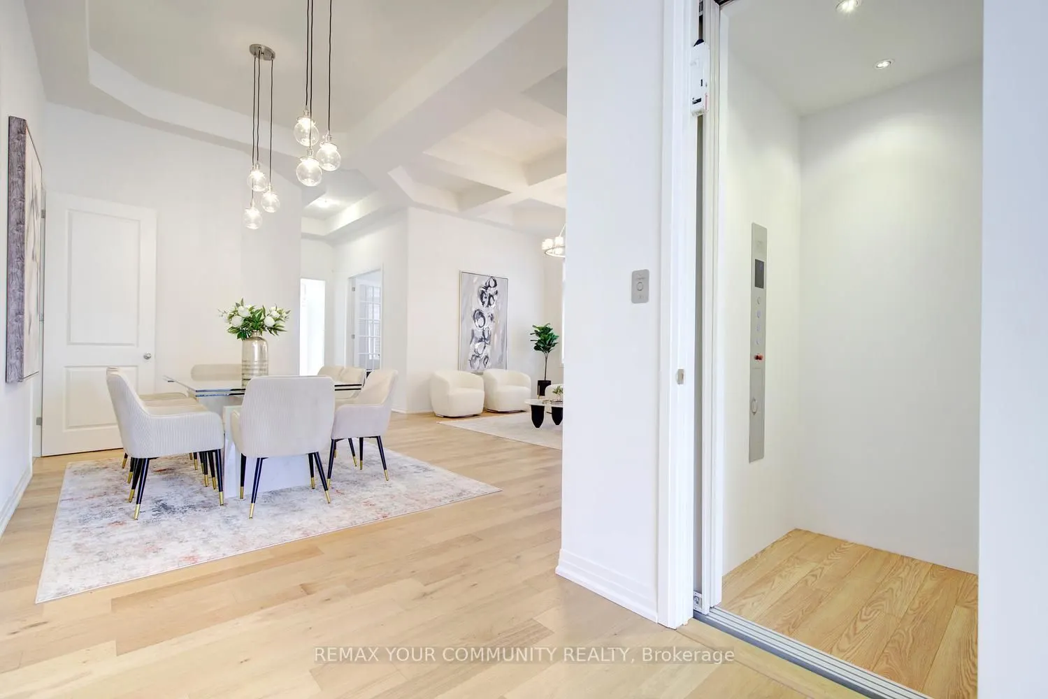 96 Bond Crescent