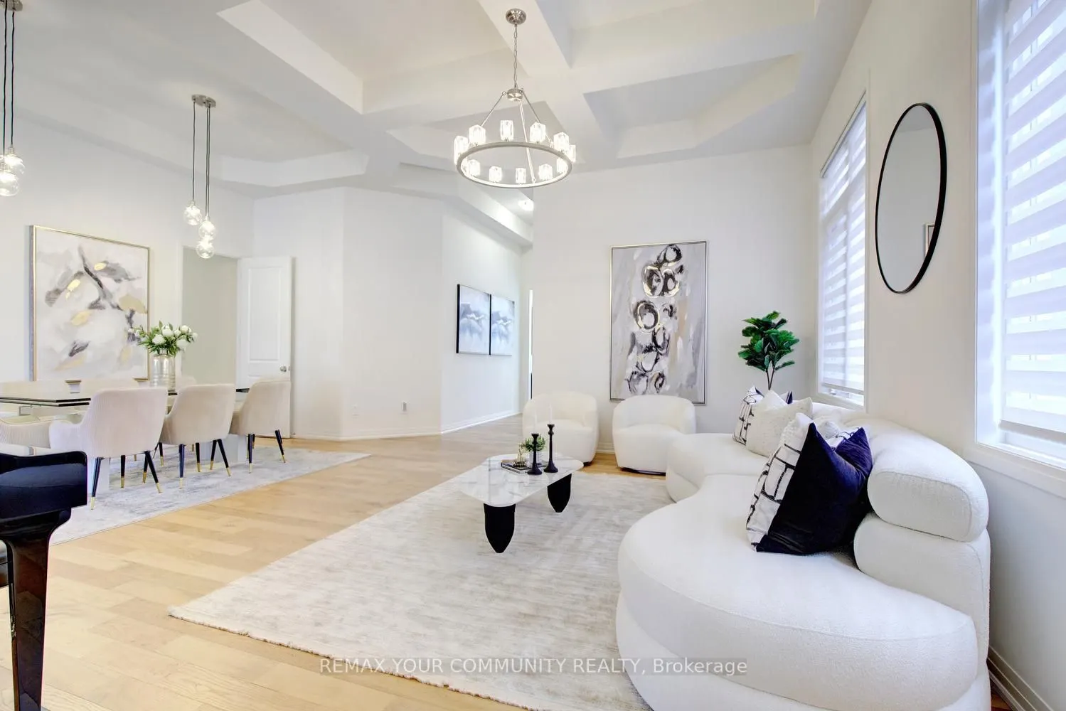 96 Bond Crescent
