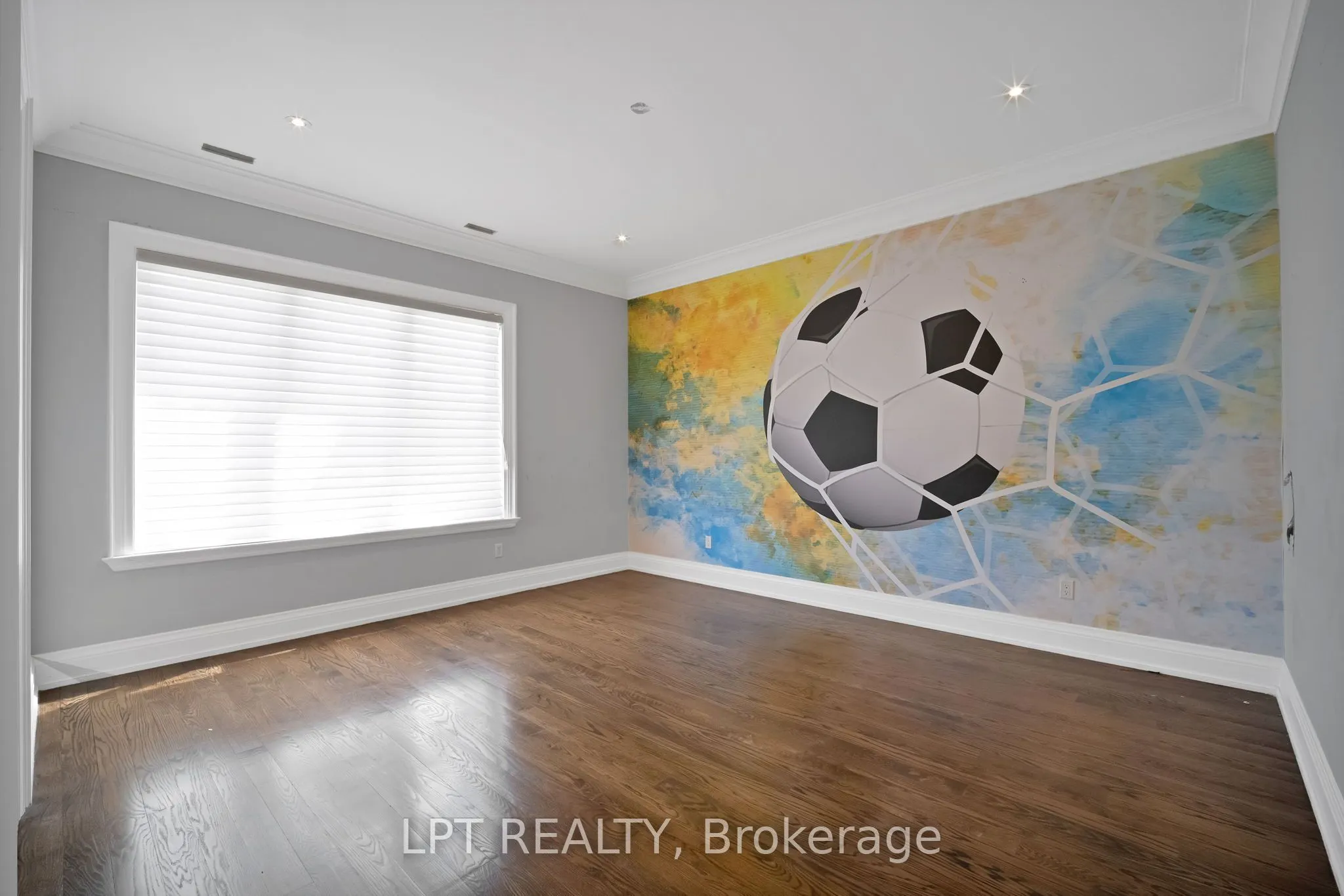 2 Poplar Drive
