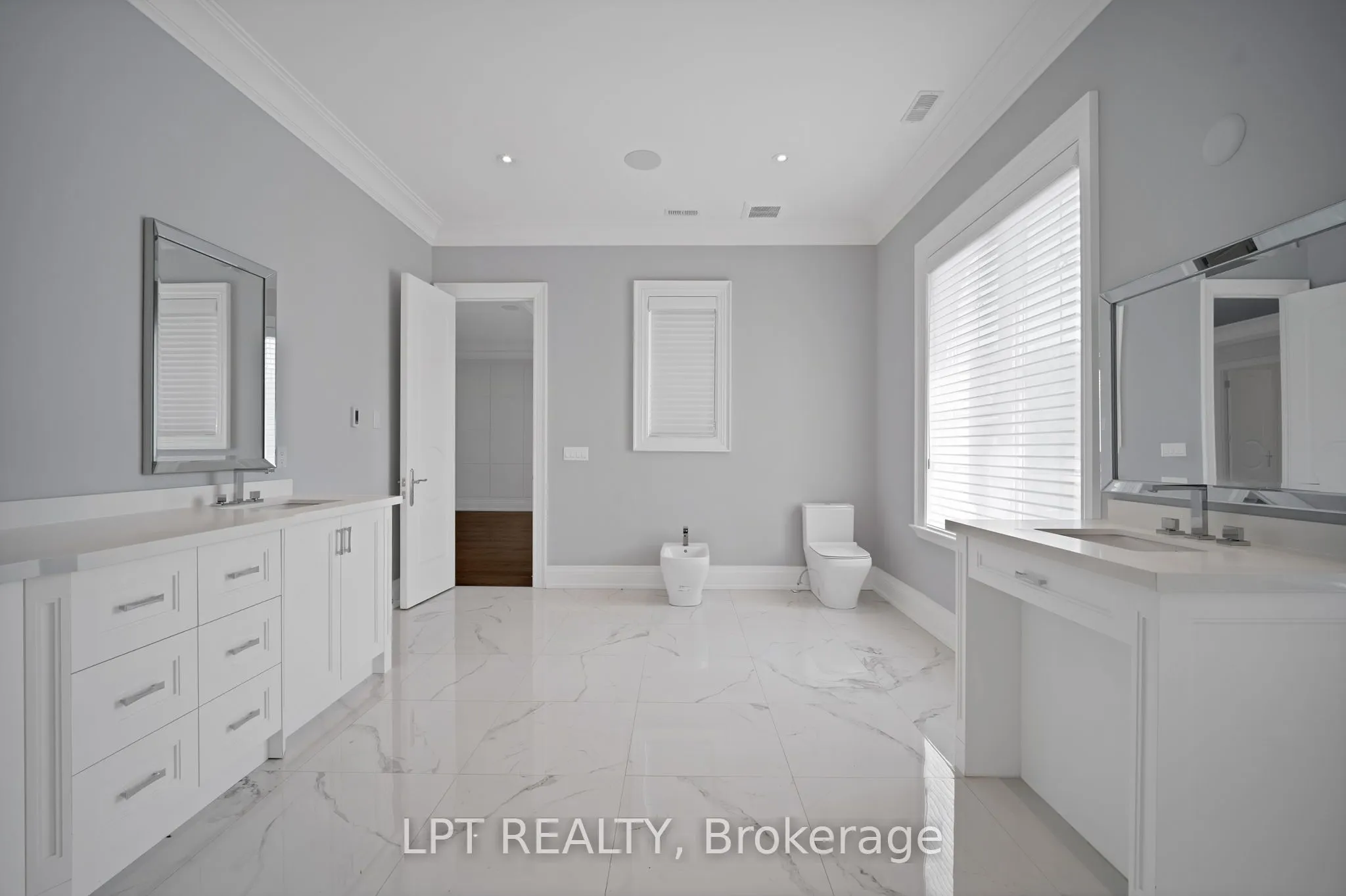 2 Poplar Drive