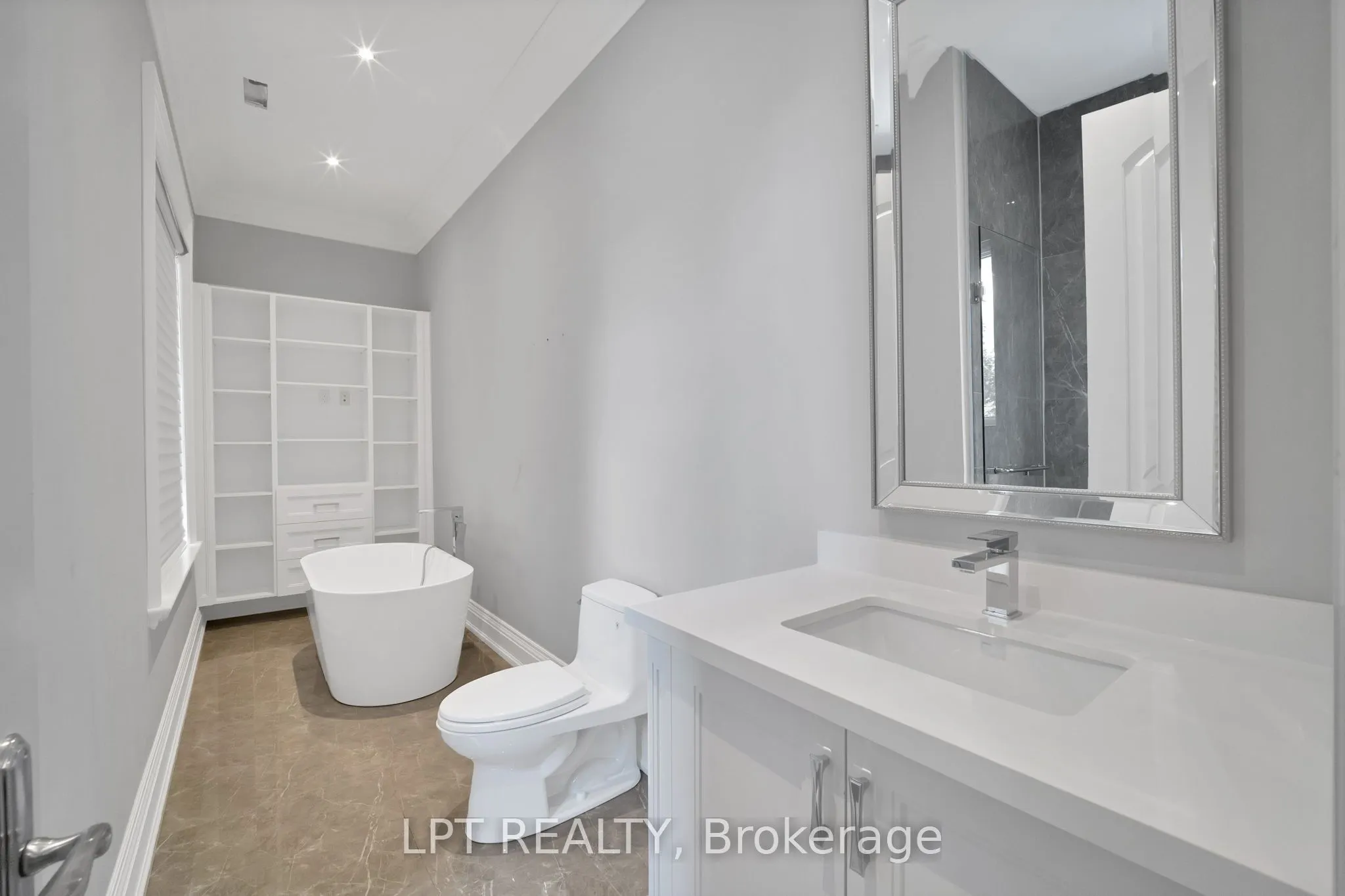 2 Poplar Drive