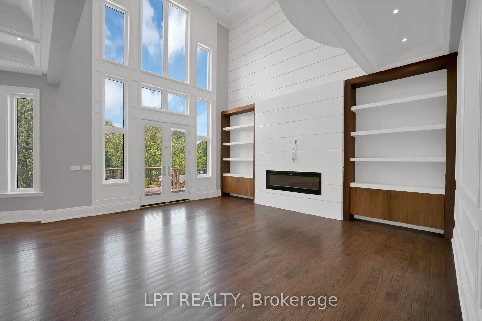 2 Poplar Drive