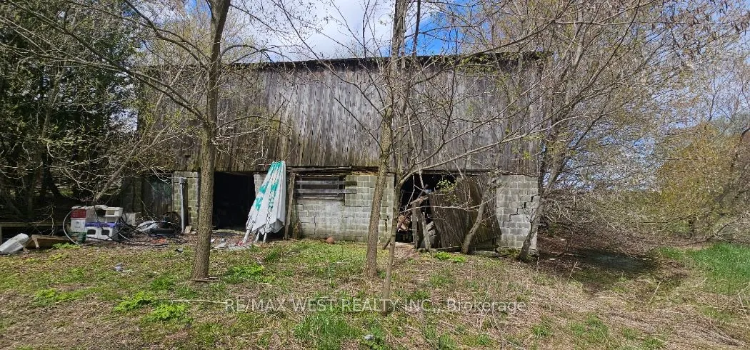 6536 5th Side Road