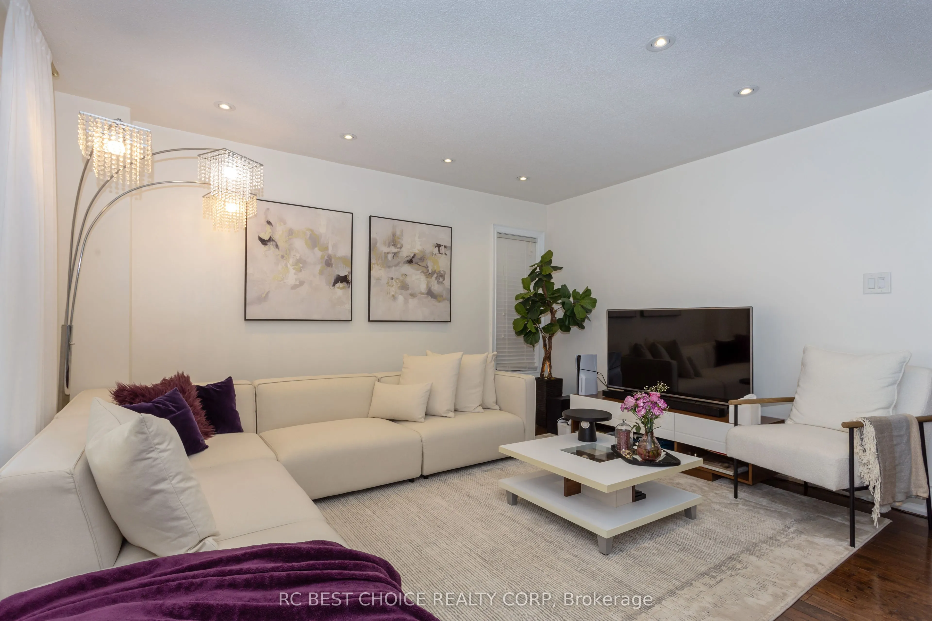 68 Carron Avenue