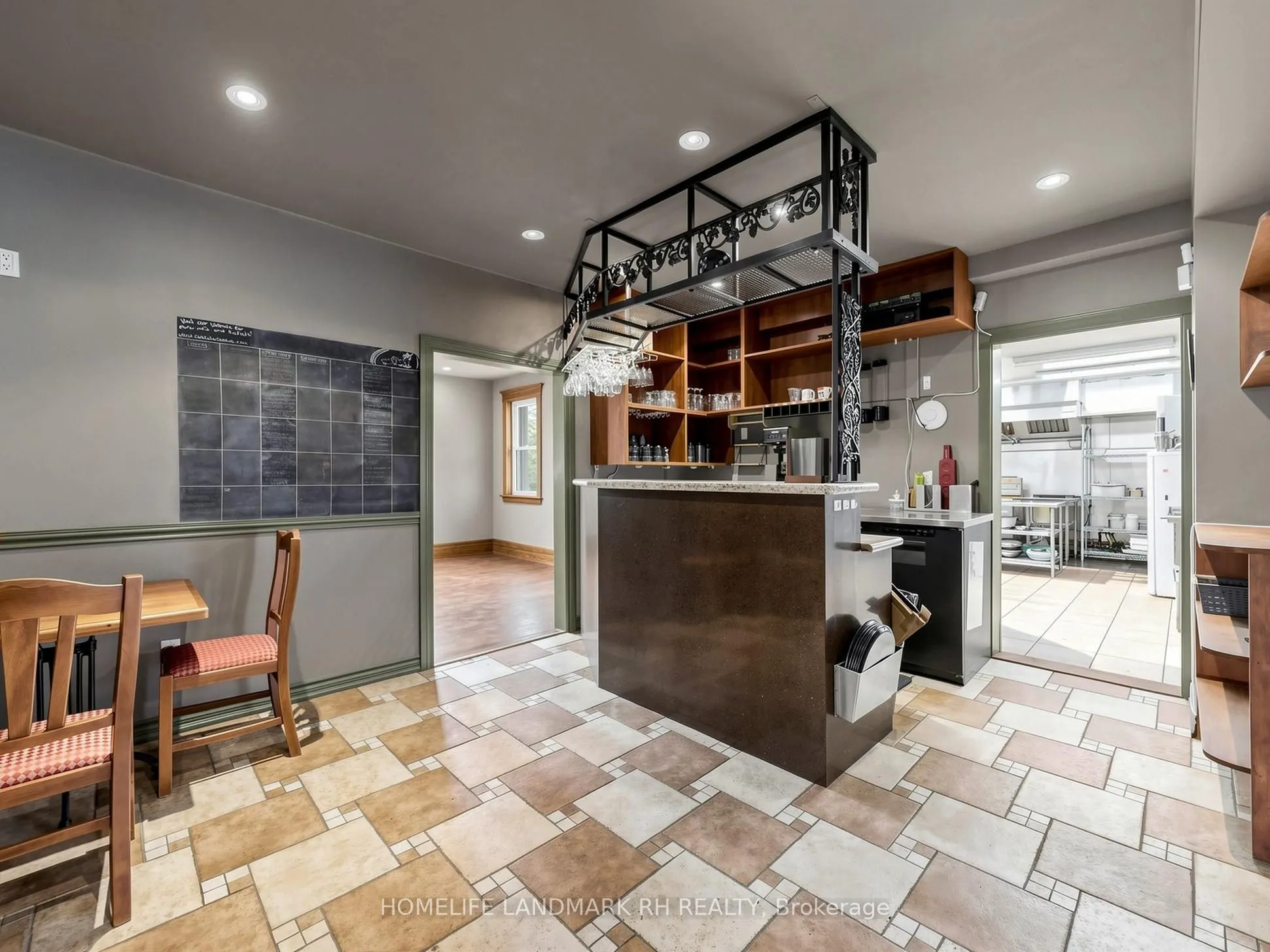 17766 Leslie Street