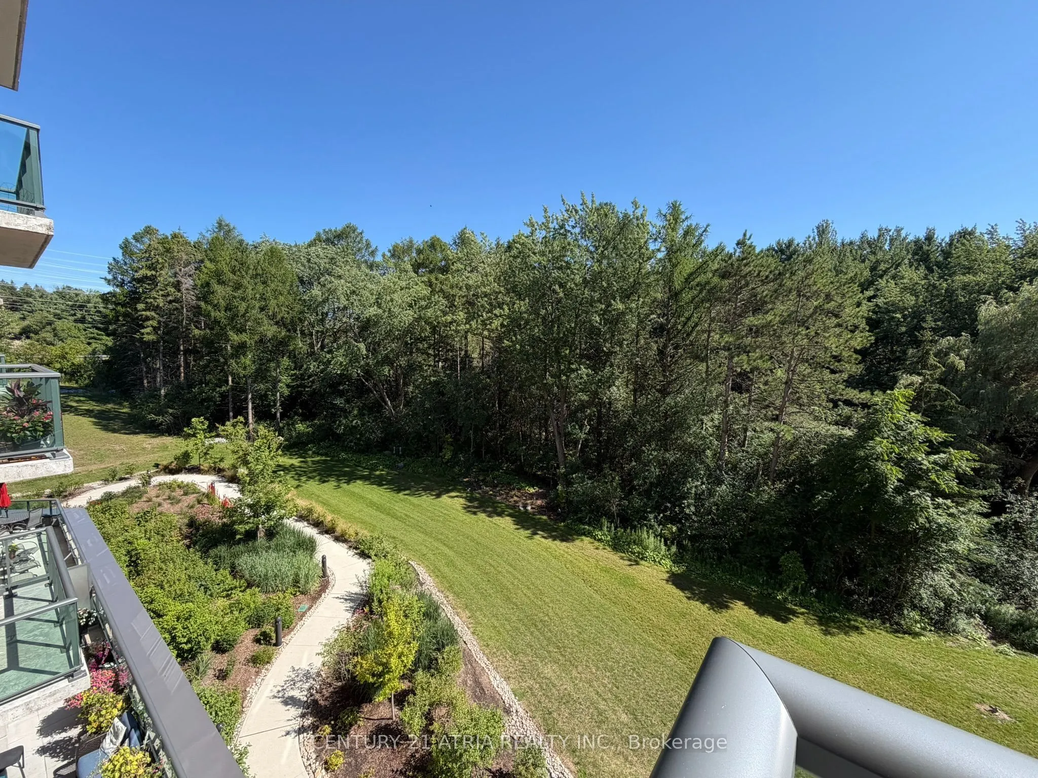 460 William Graham Drive #306
