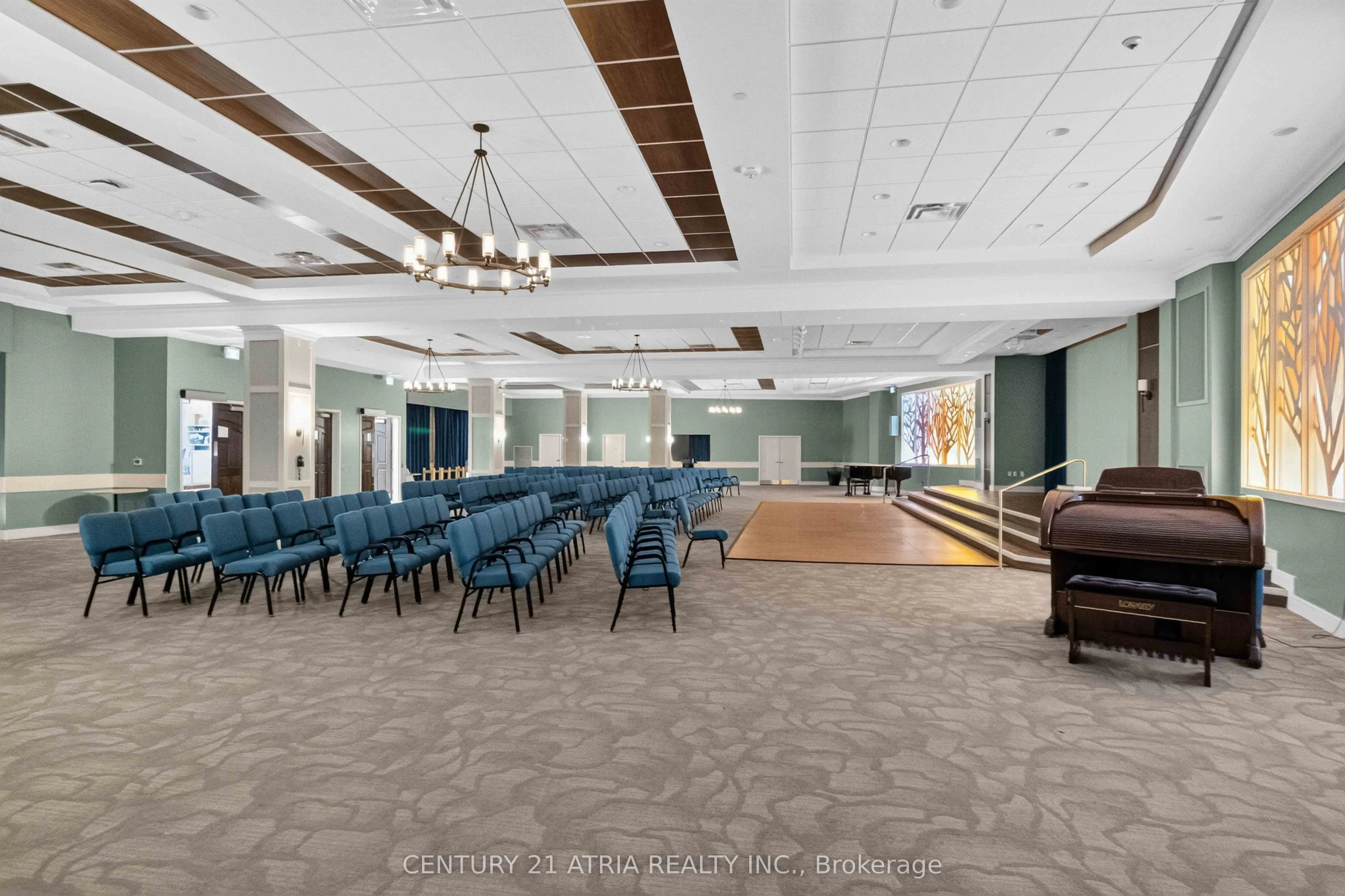 460 William Graham Drive #306