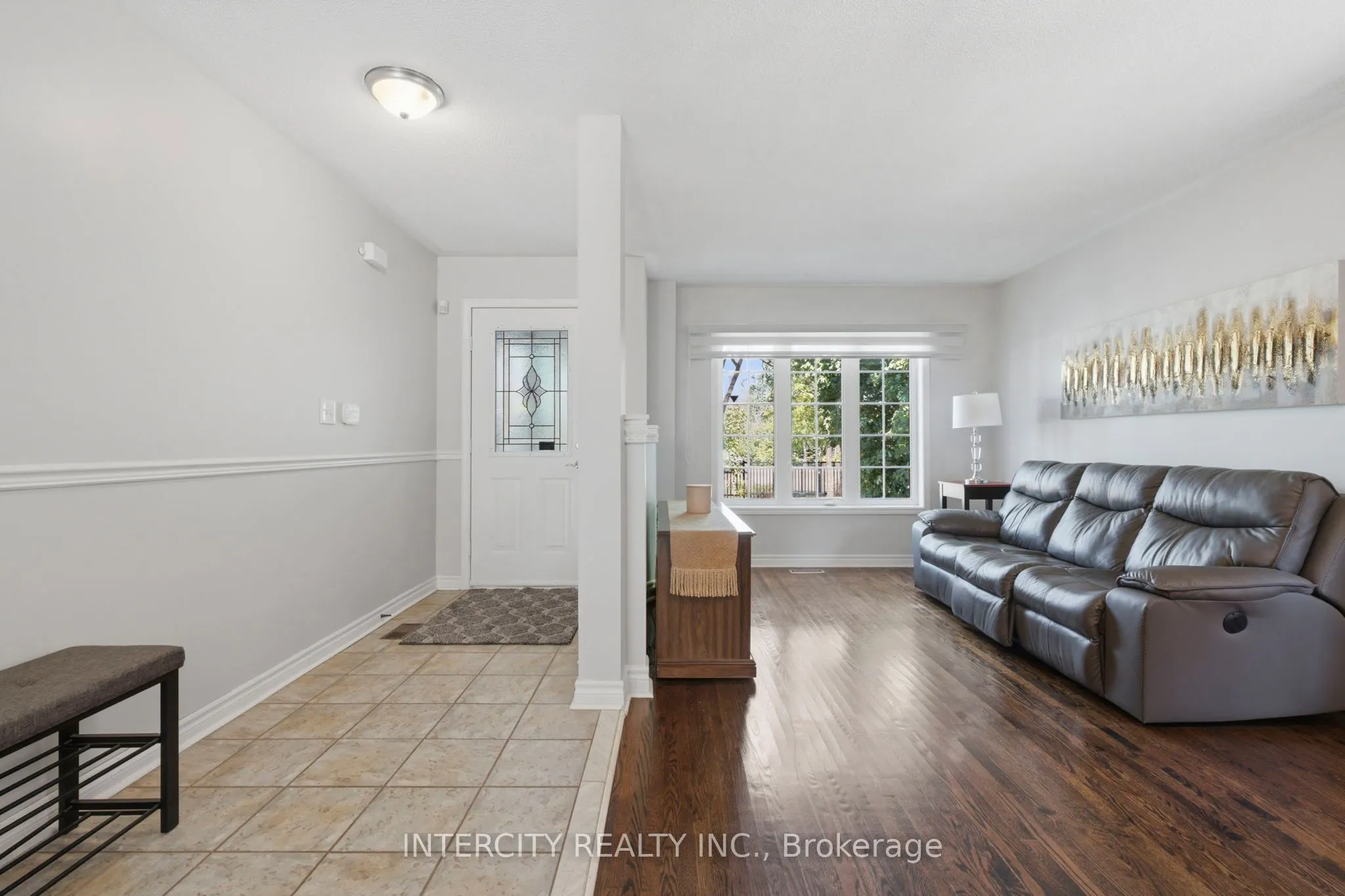 93 Chalone Crescent