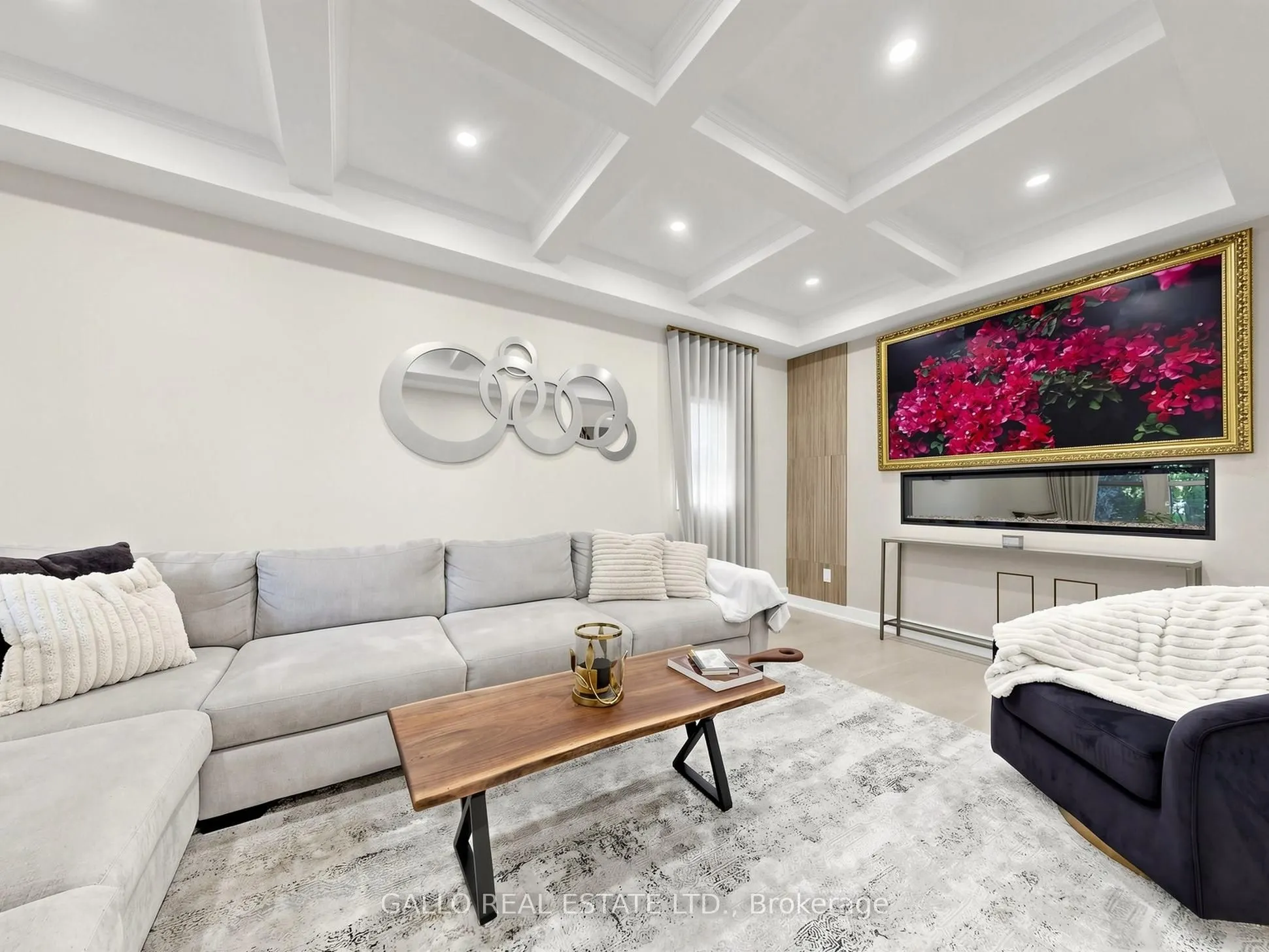 111 Pondmede Crescent
