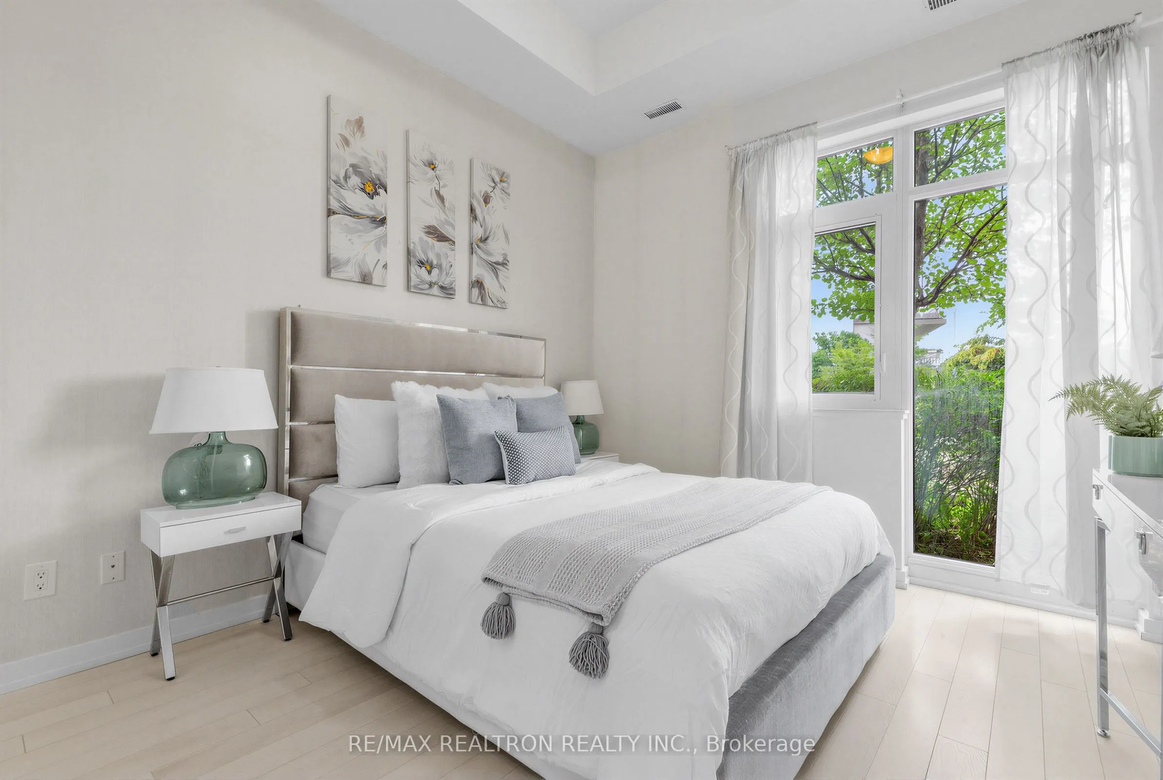 233 Broward Way #8