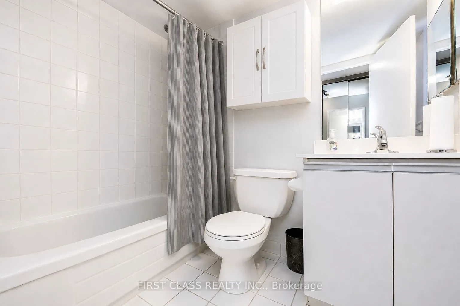 91 Townsgate Drive #106