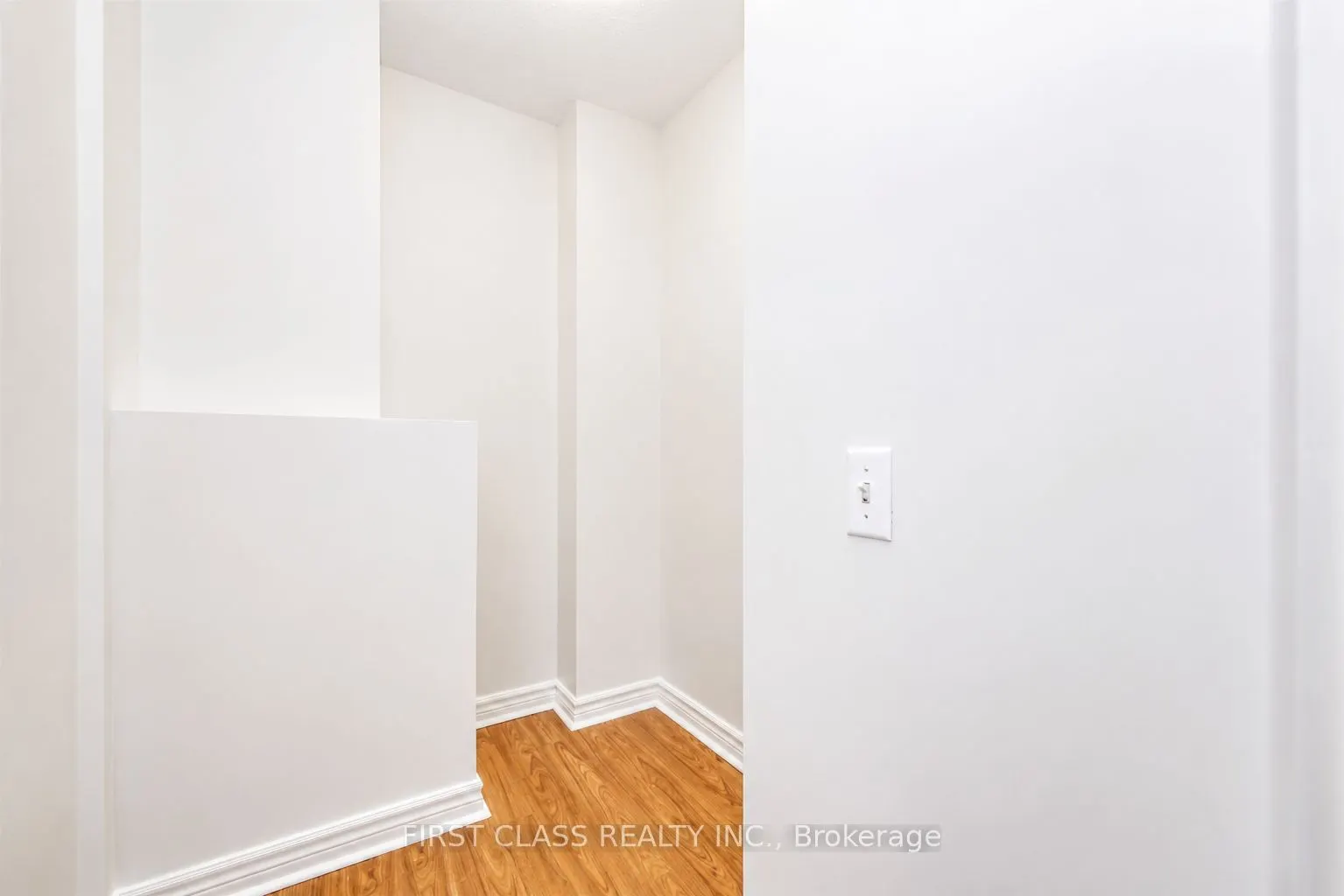 91 Townsgate Drive #106