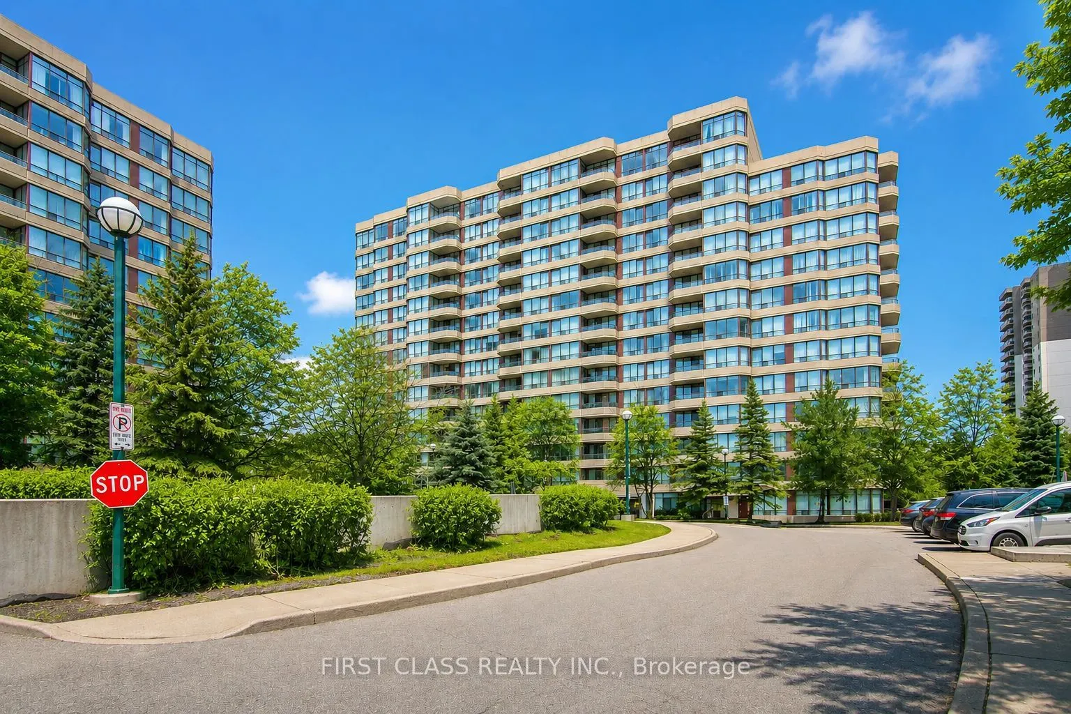 91 Townsgate Drive #106