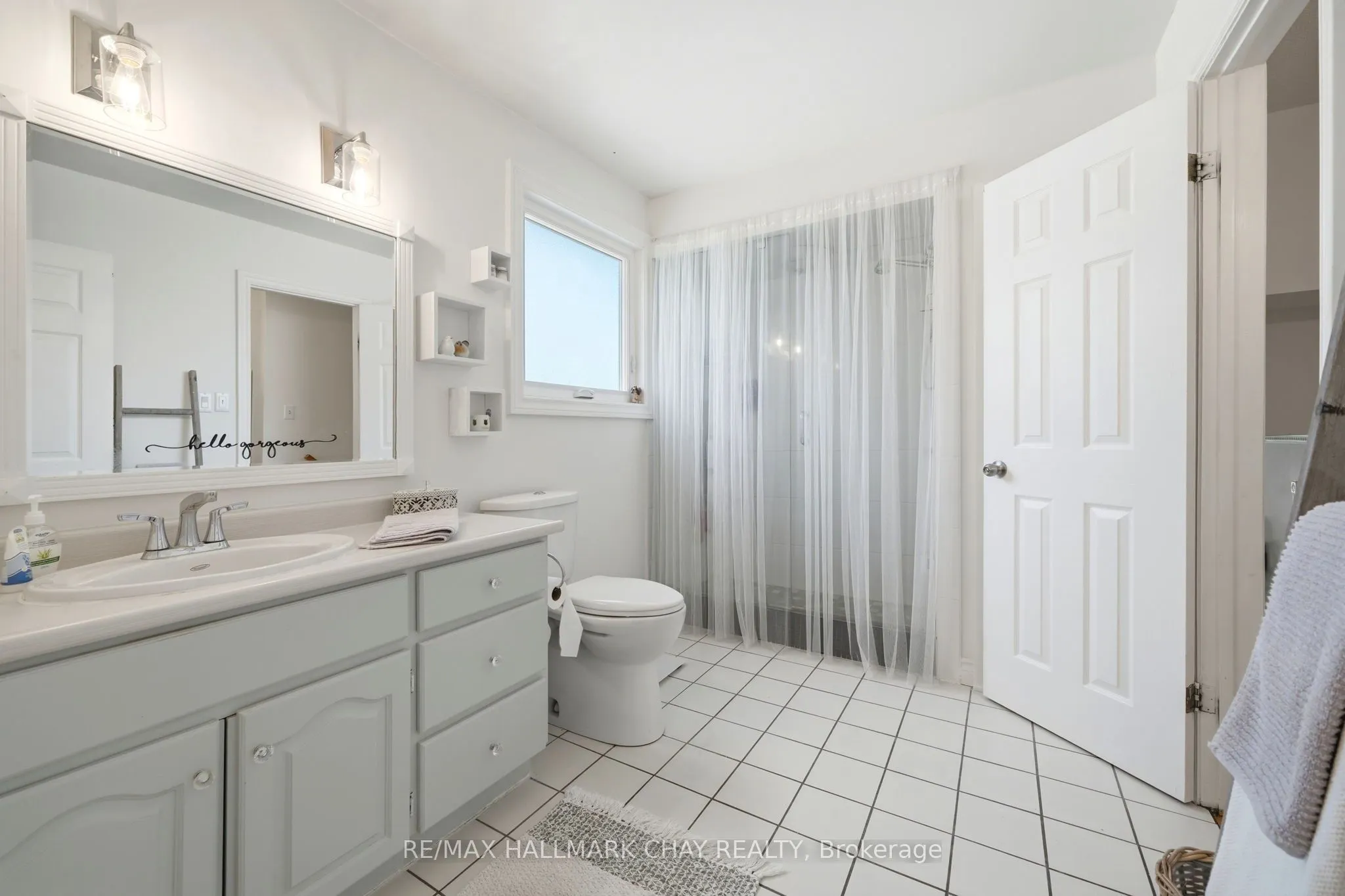 96 Maple Avenue W