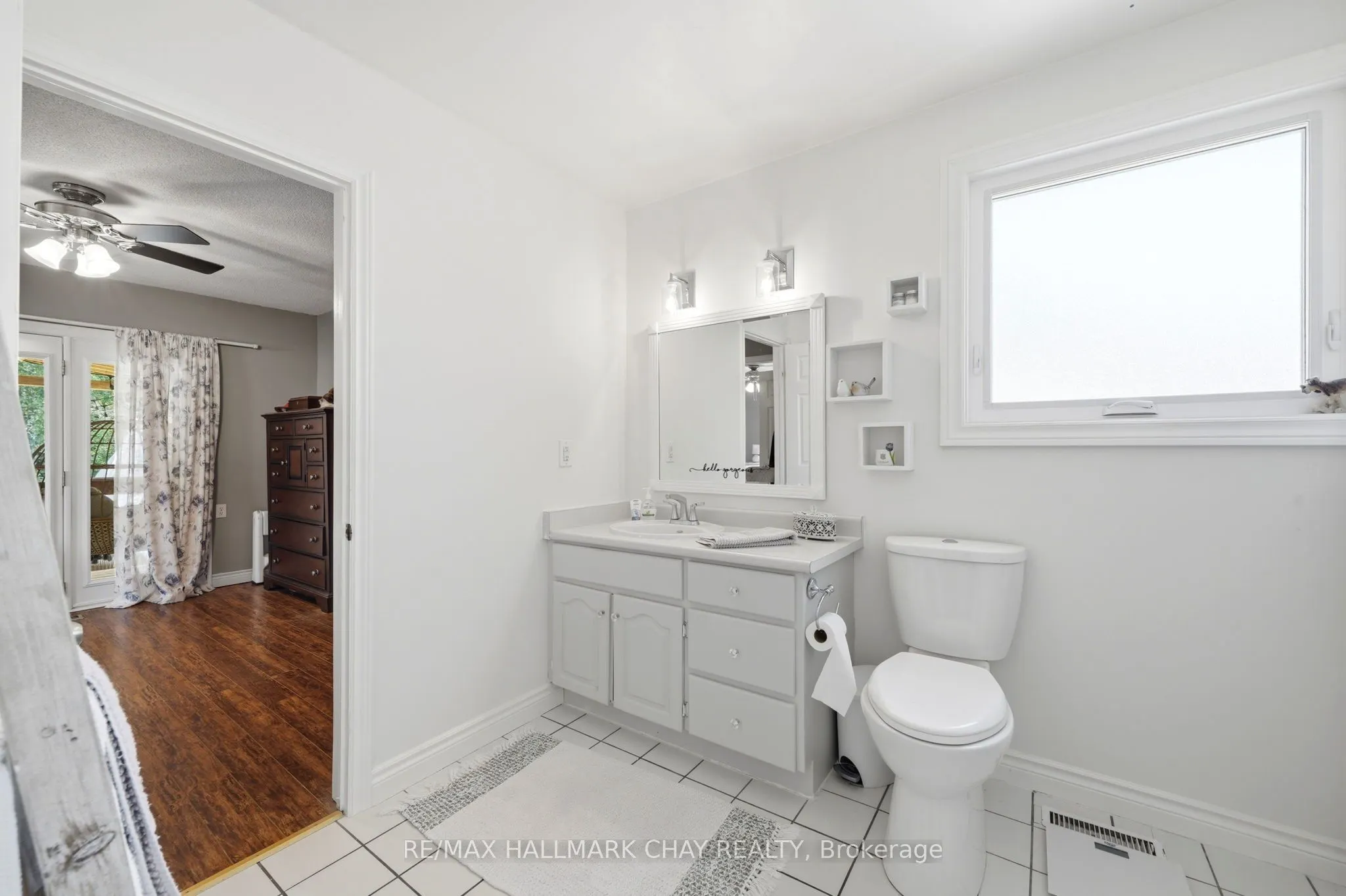 96 Maple Avenue W