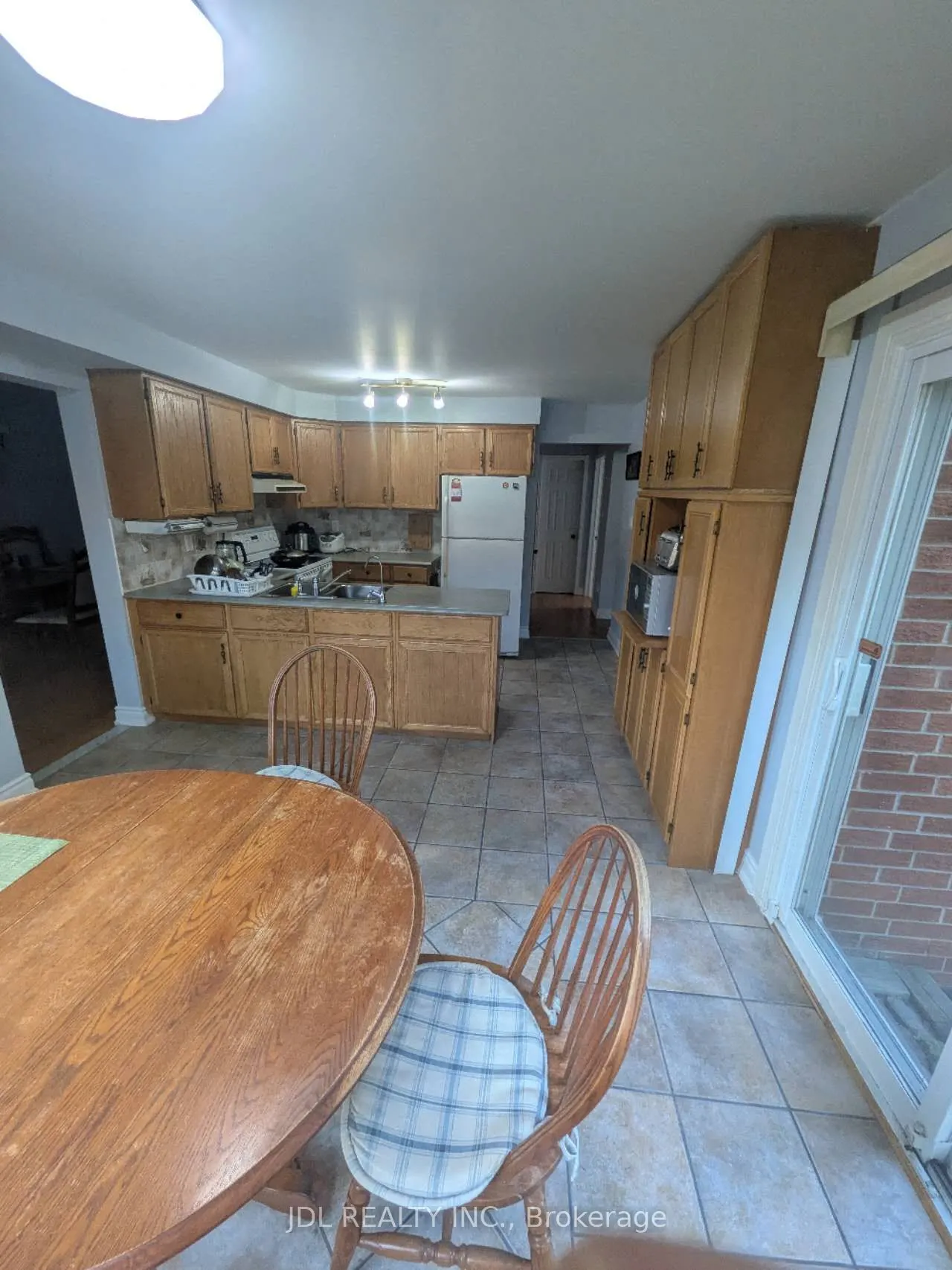 37 Garnish Green Grove