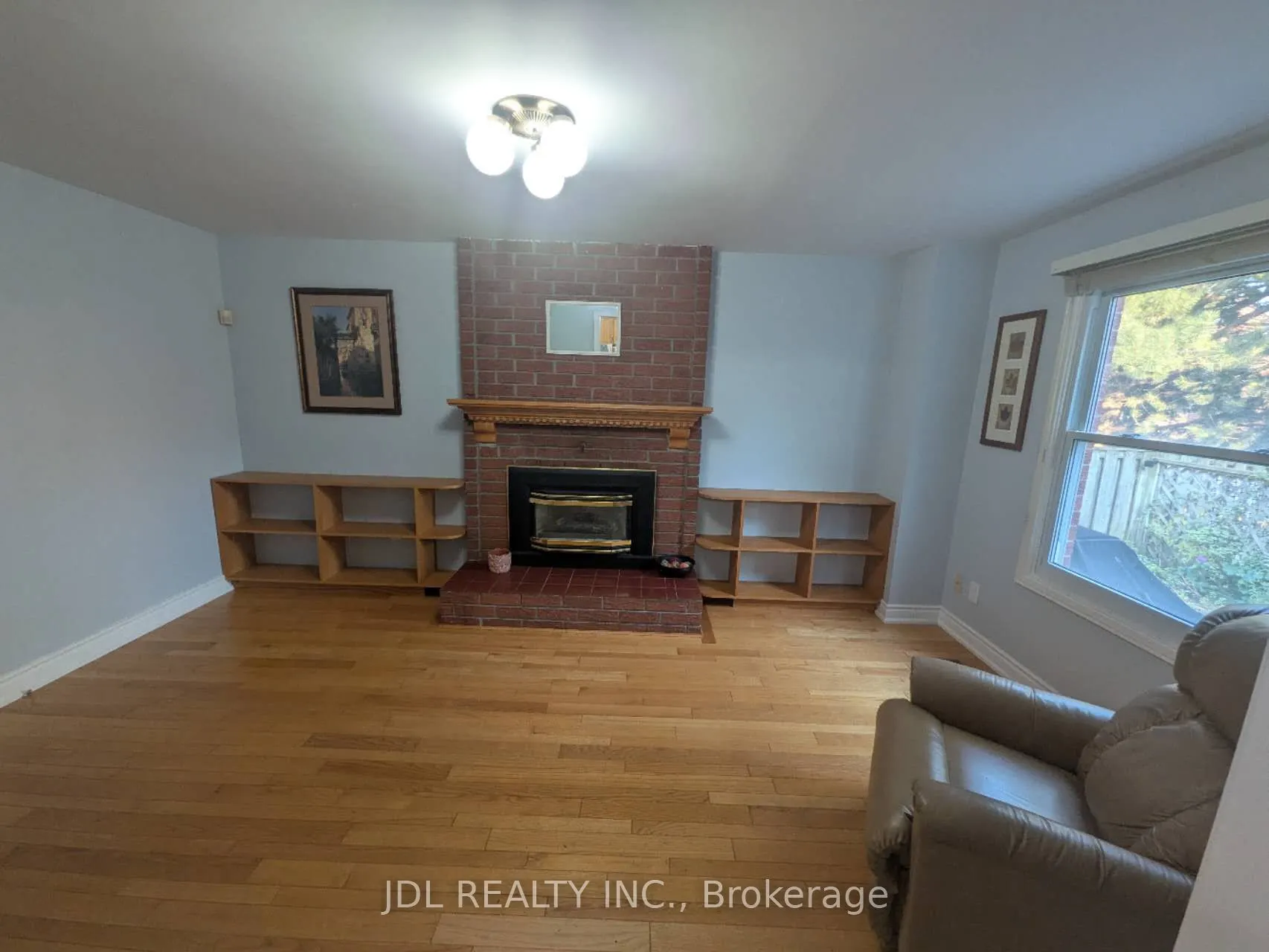 37 Garnish Green Grove