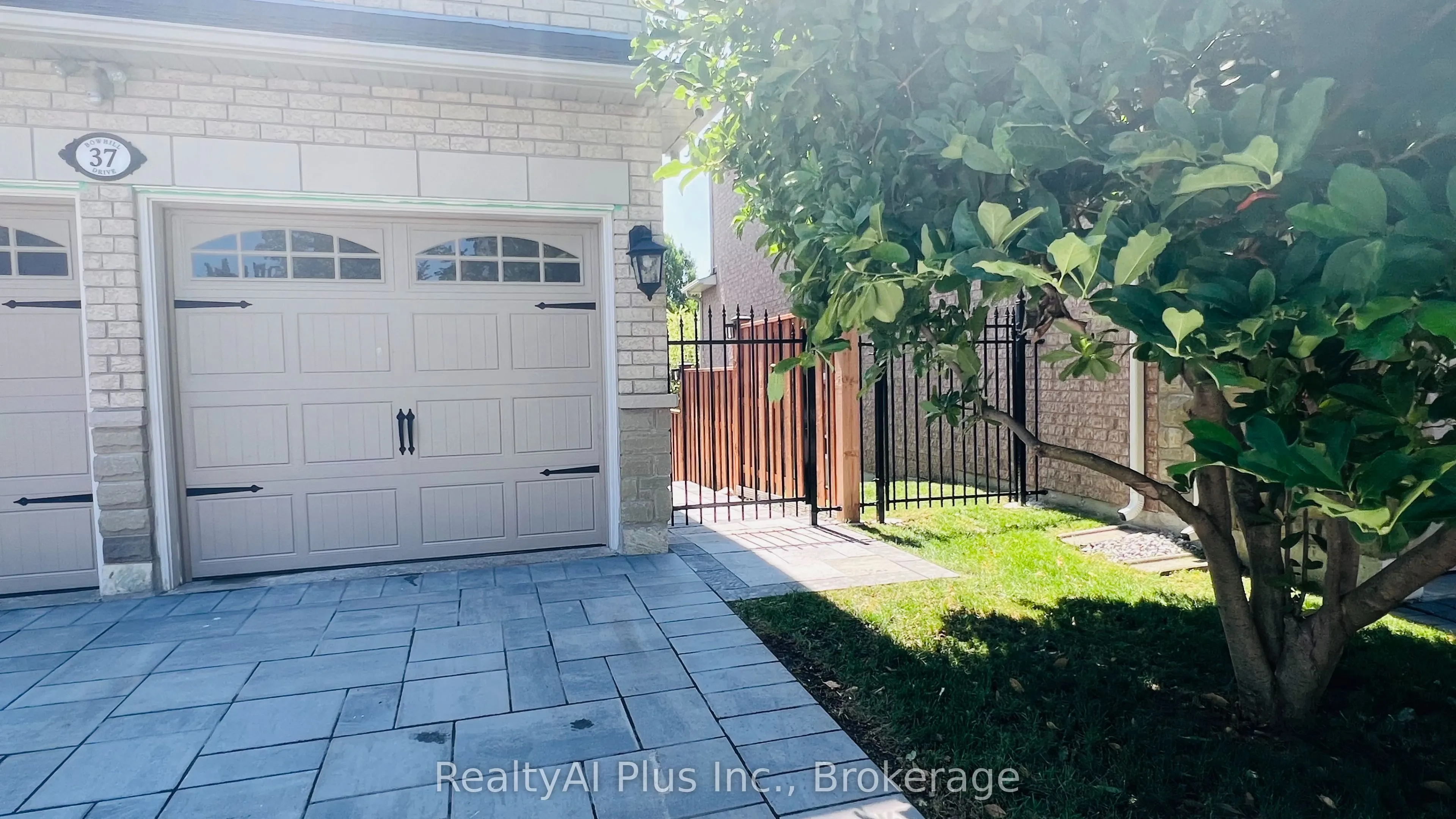 37 Bowhill Drive #Walk-Out Basement