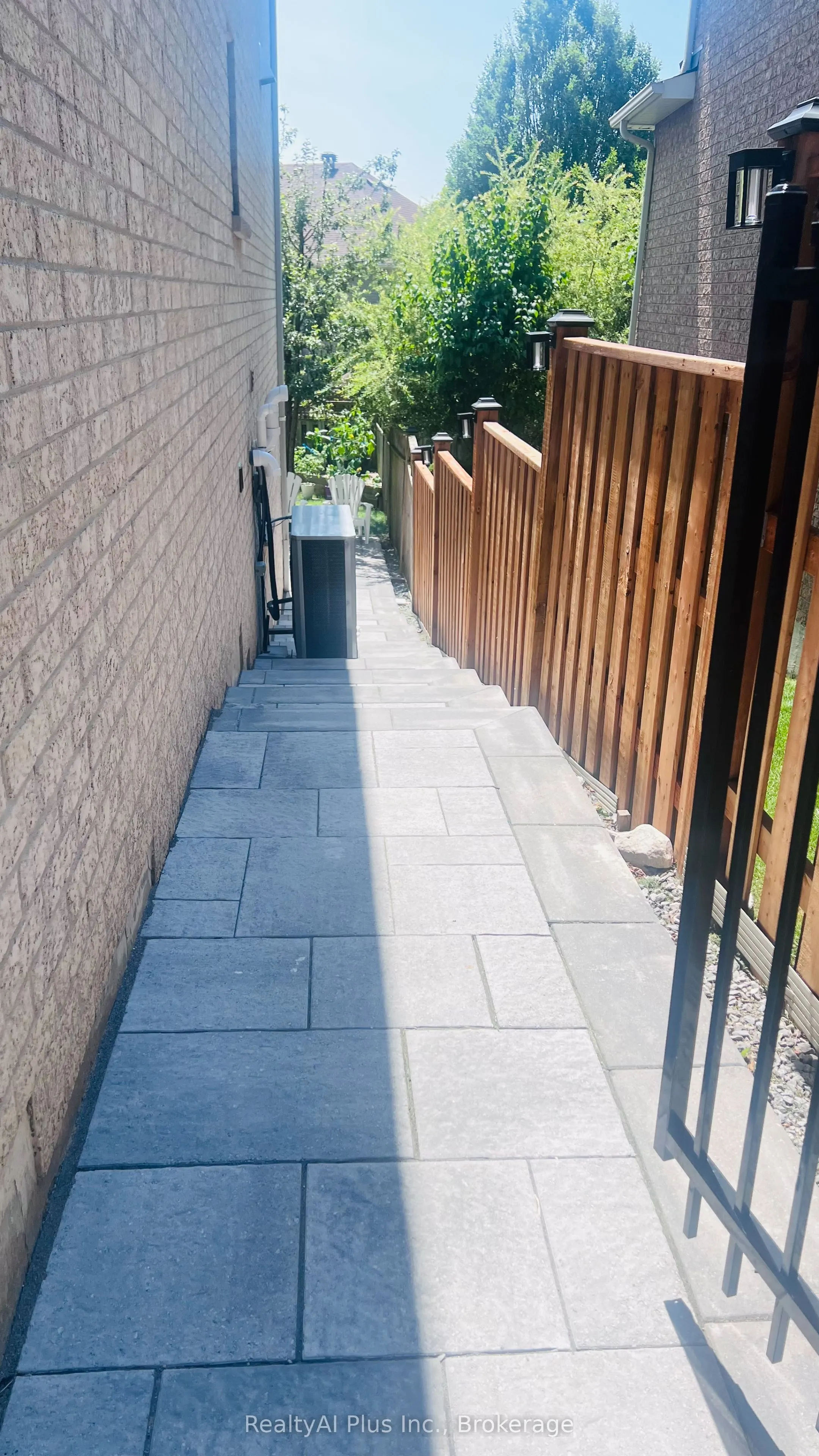 37 Bowhill Drive #Walk-Out Basement