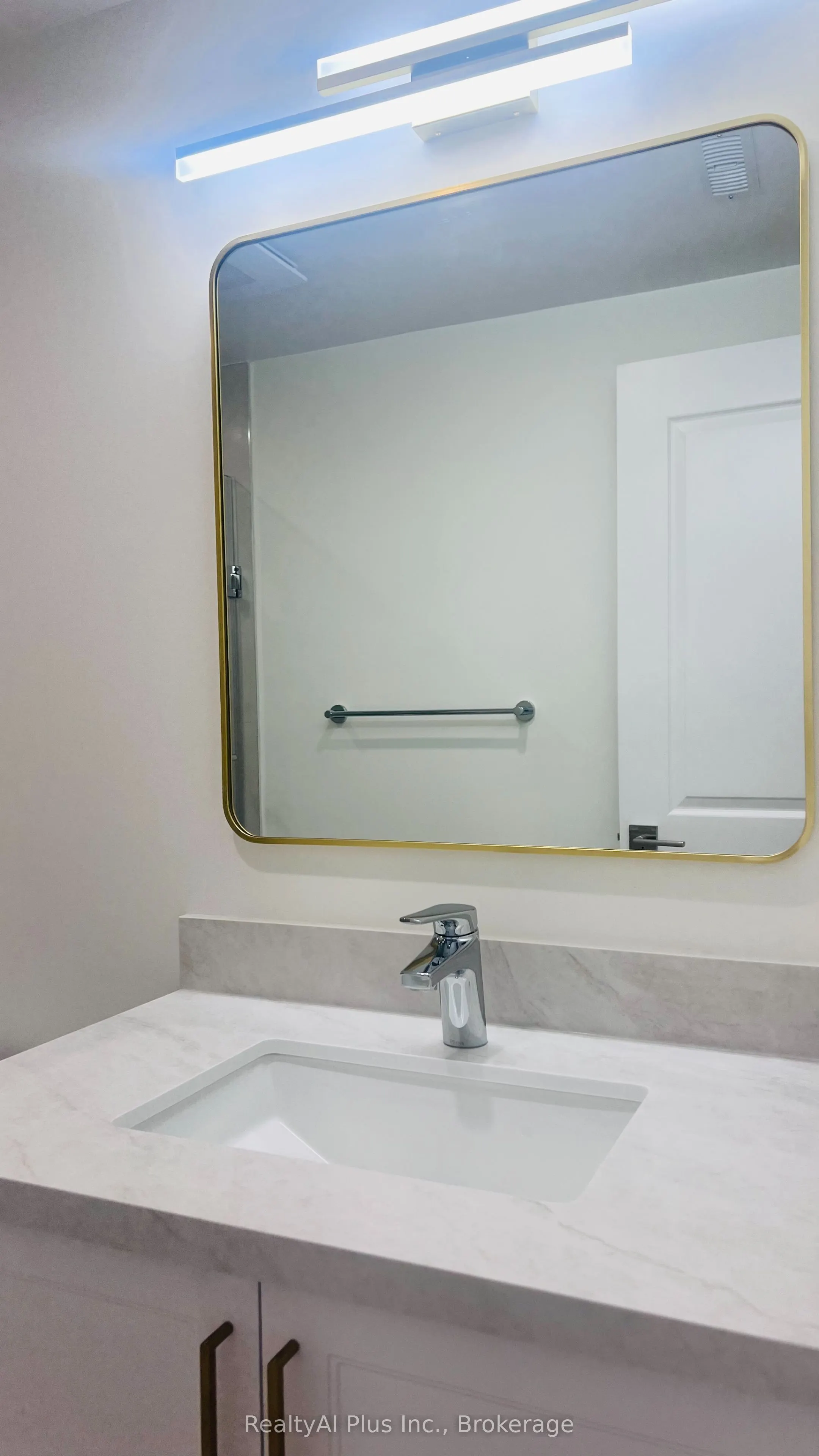 37 Bowhill Drive #Walk-Out Basement