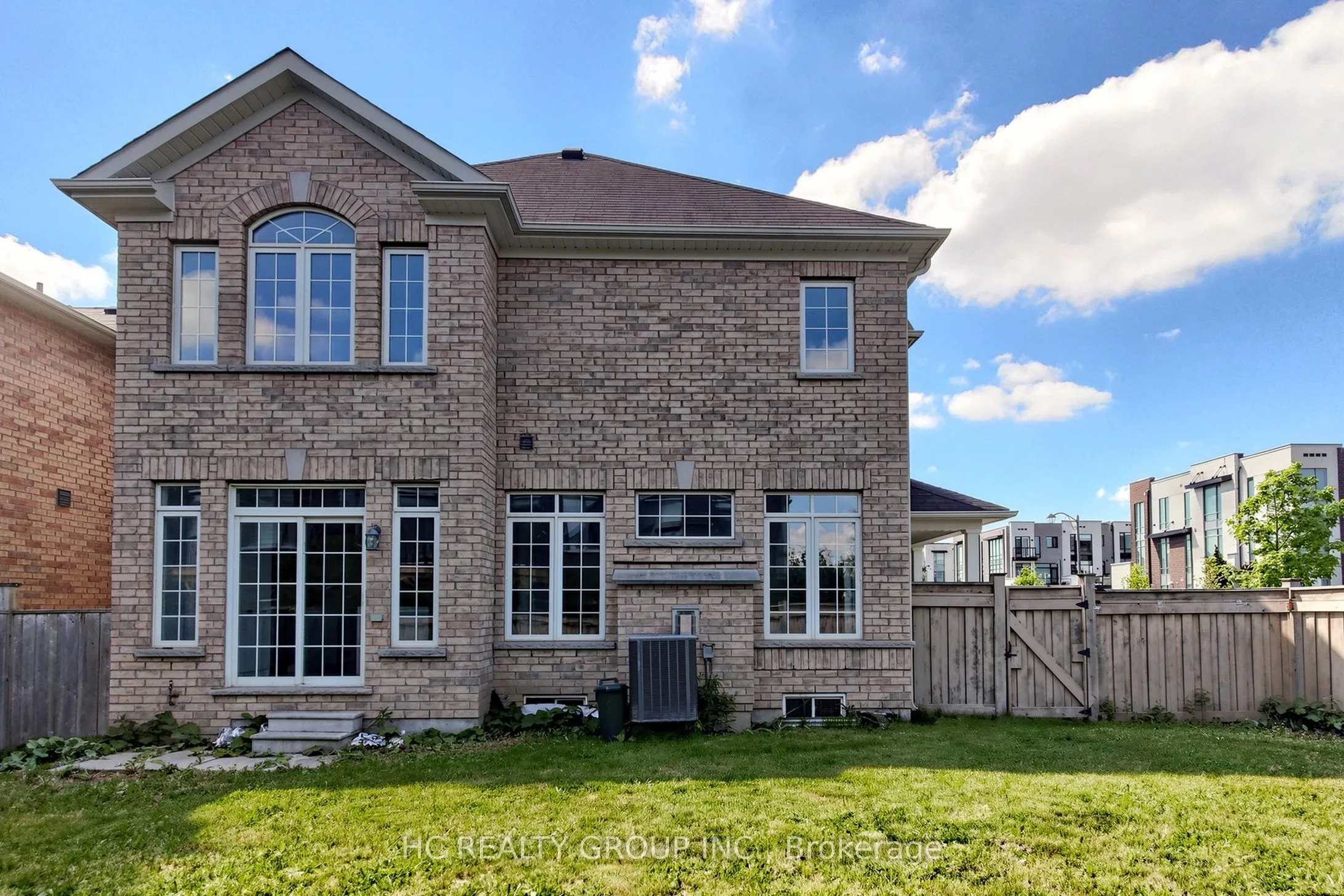2 Apple Grove Court