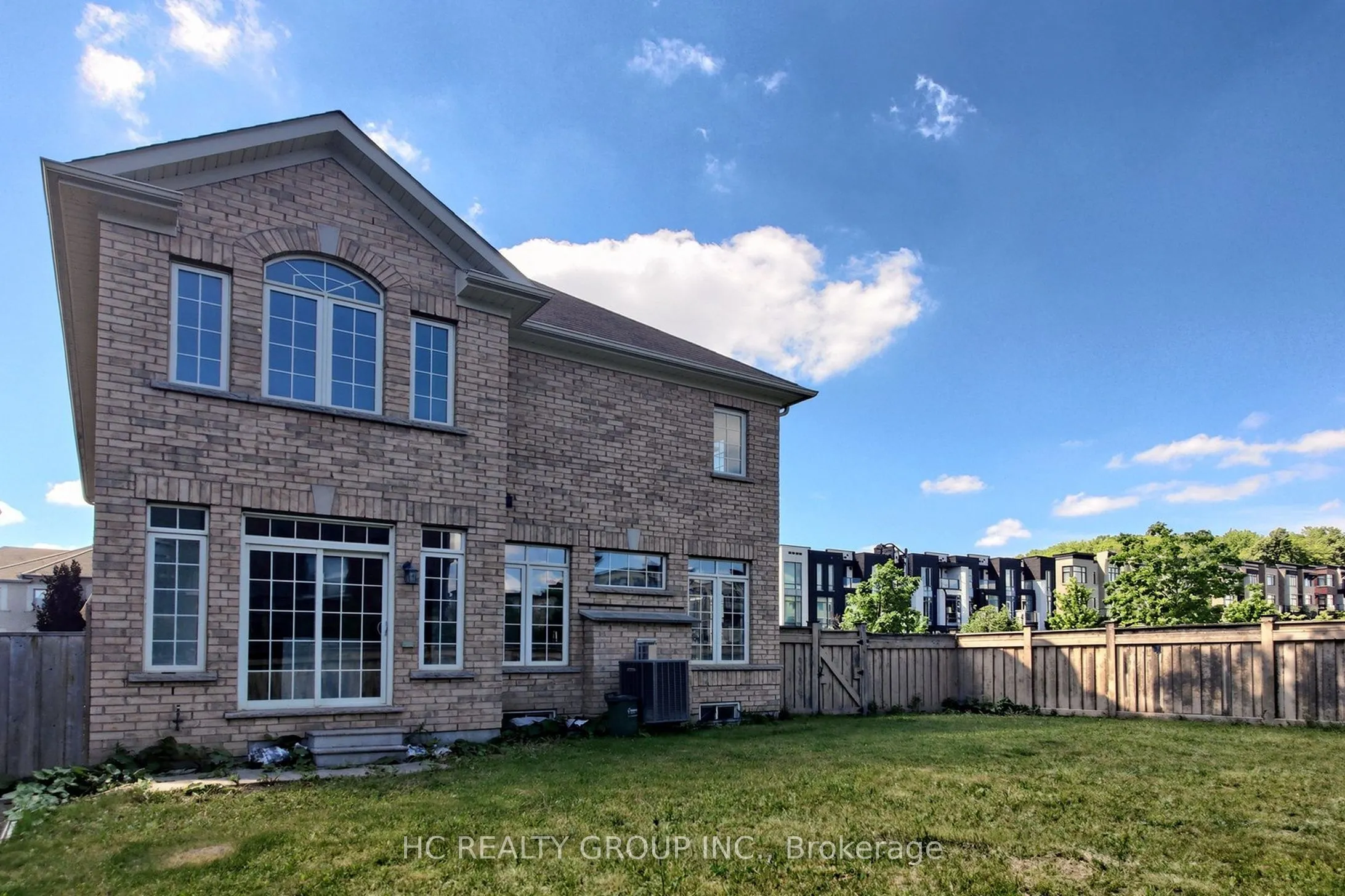 2 Apple Grove Court