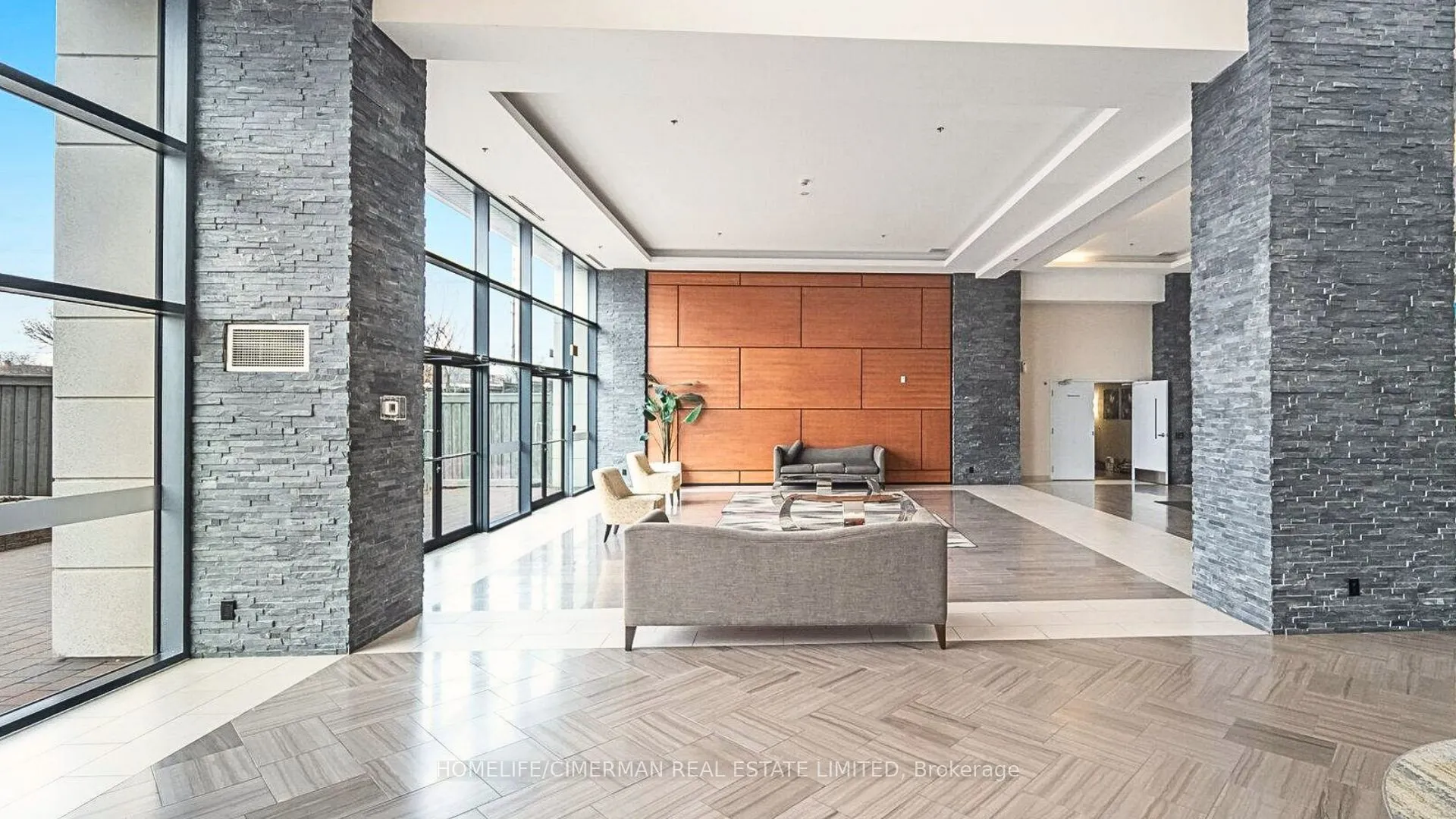 12 Woodstream Boulevard #118