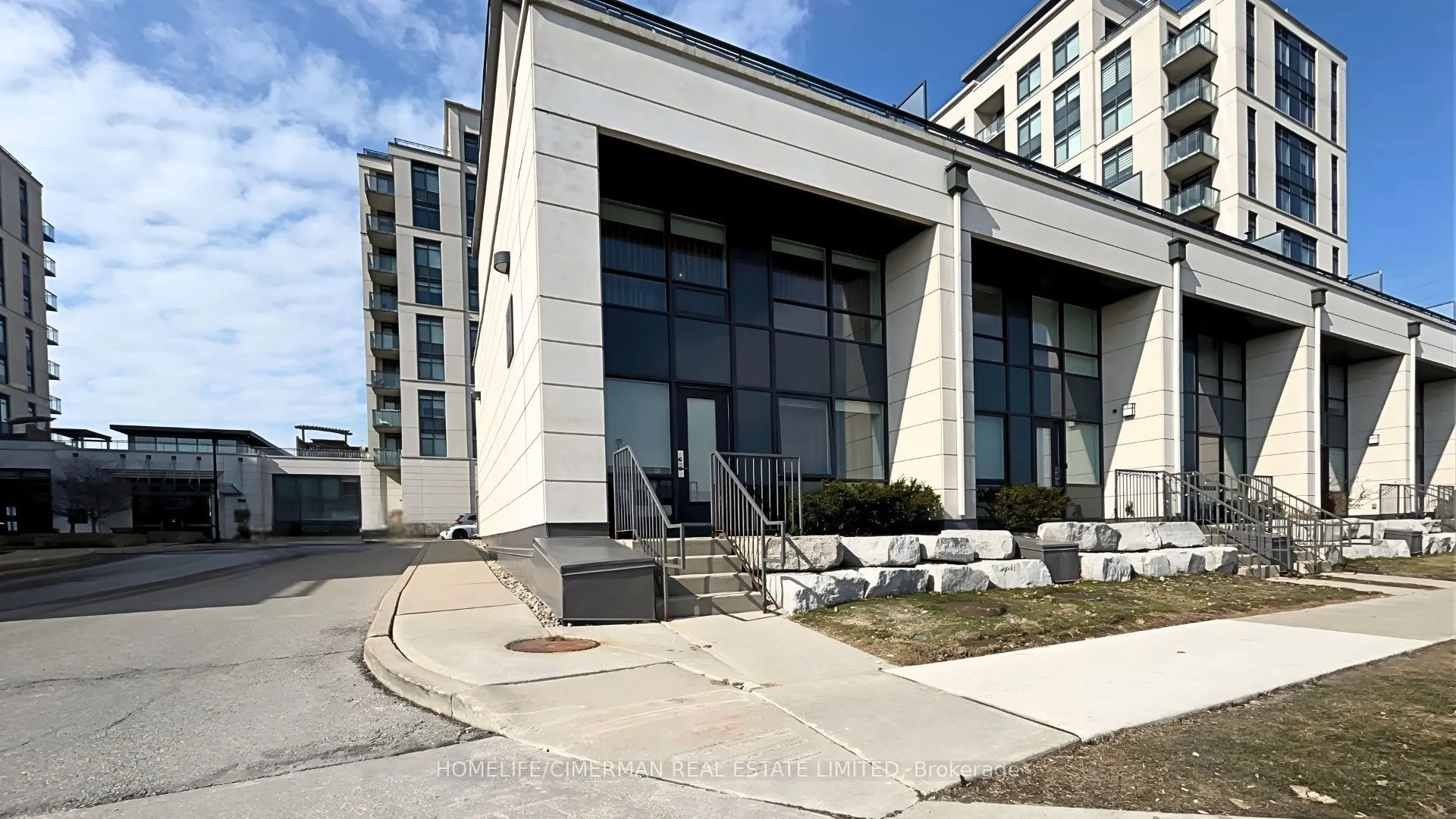 12 Woodstream Boulevard #118