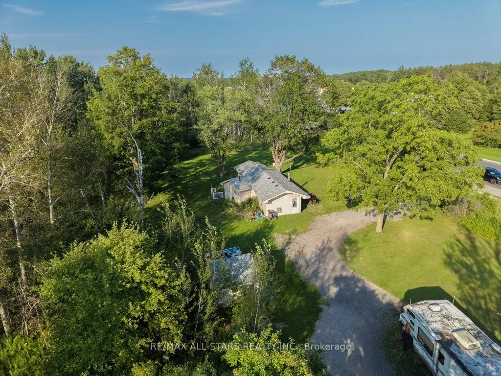 6059 6th Concession