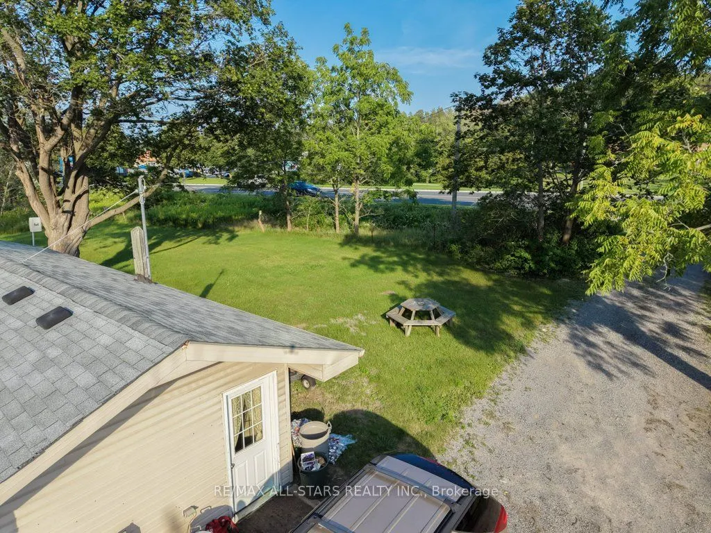 6059 6th Concession