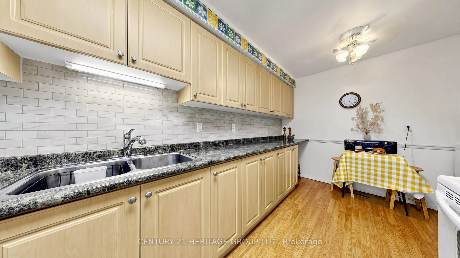27 Dunkeld Way #37