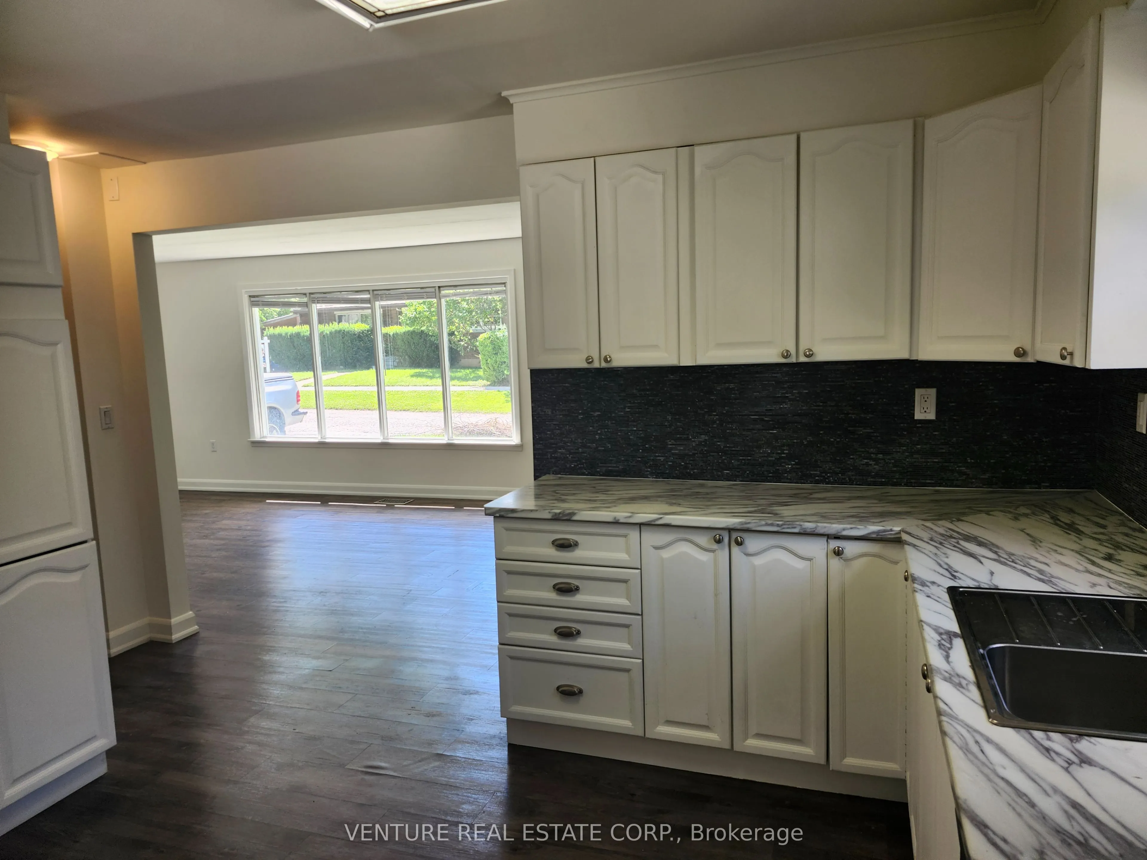 6 Sullivan Drive