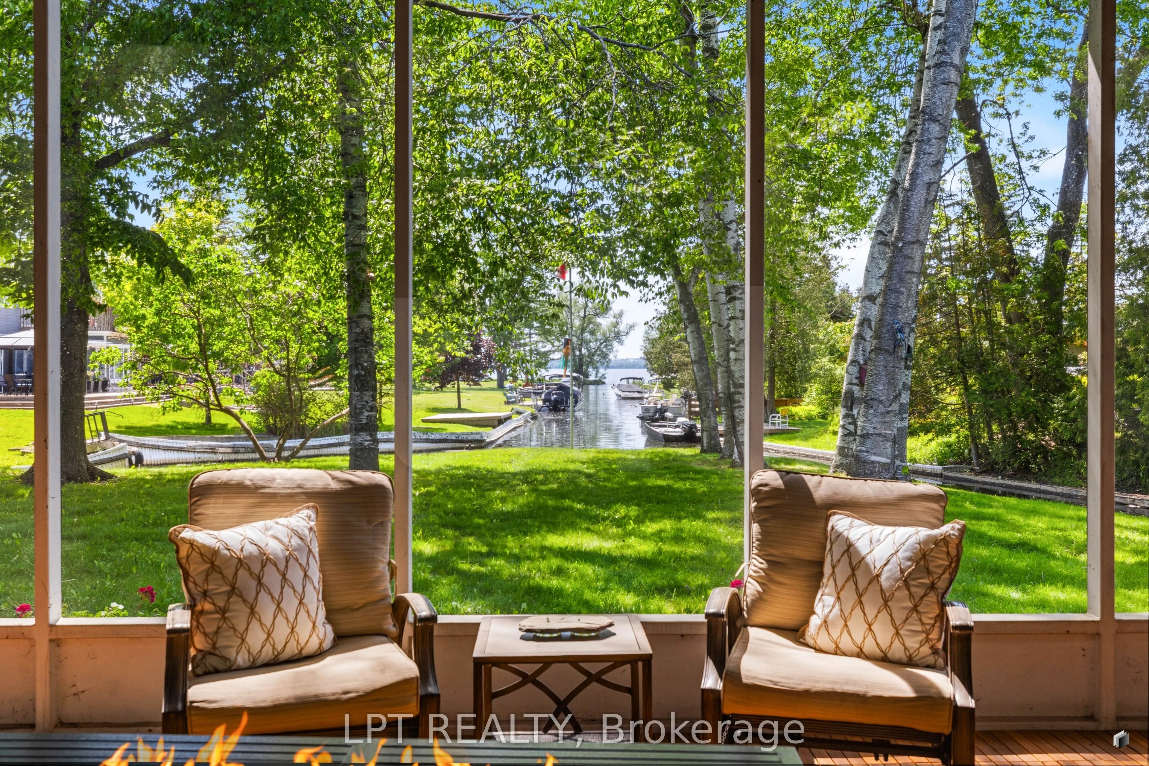 204 The Queensway S