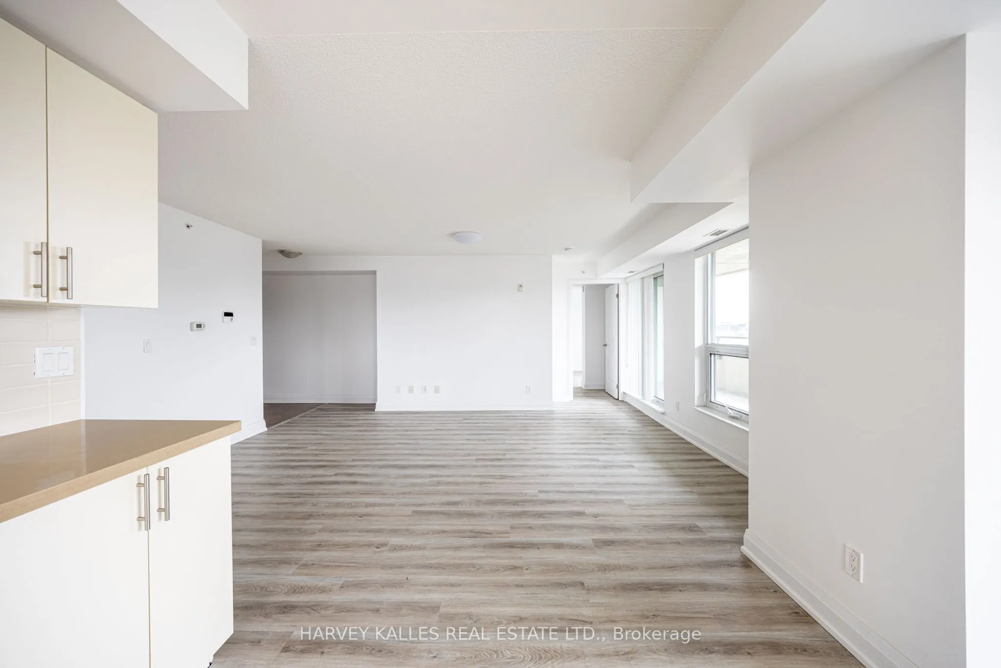 75 Norman Bethune Avenue #317