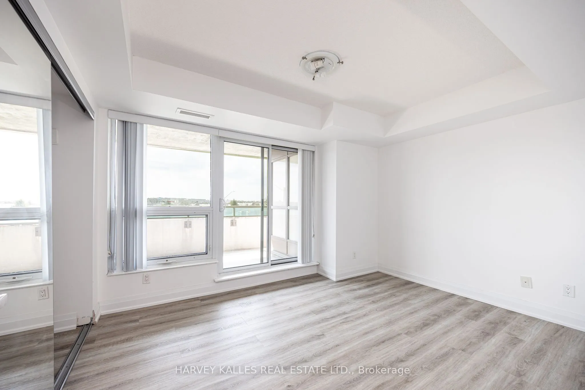 75 Norman Bethune Avenue #317